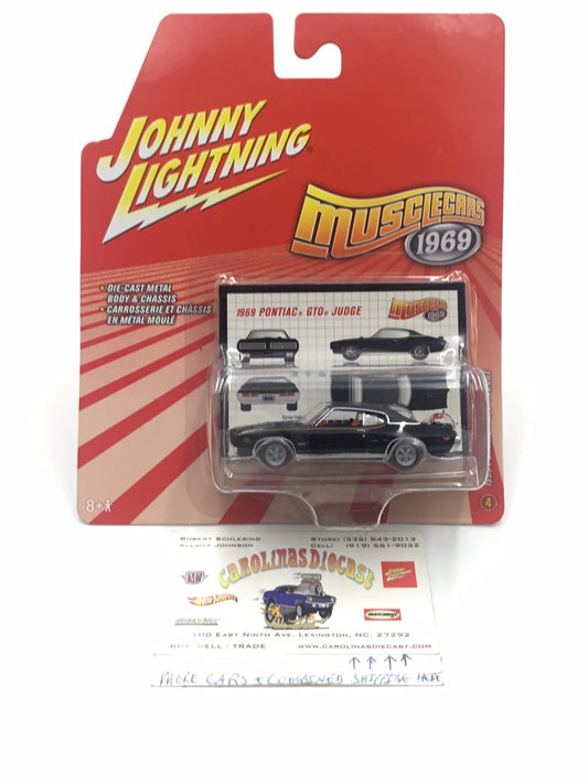 Johnny lightning muscle cars 1969 Pontiac GTO Black redline tires 210E