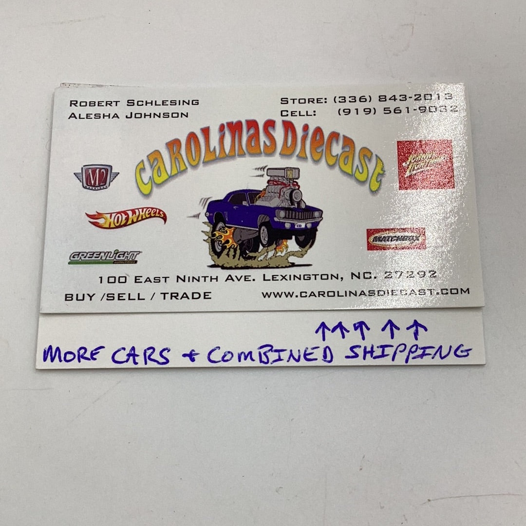 M2 Machines Squarebody Syndicate 1975 Chevrolet Cheyenne Super 10 WMTS18