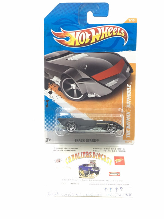2011 Hot Wheels #66 The Batman Batmobile 118A