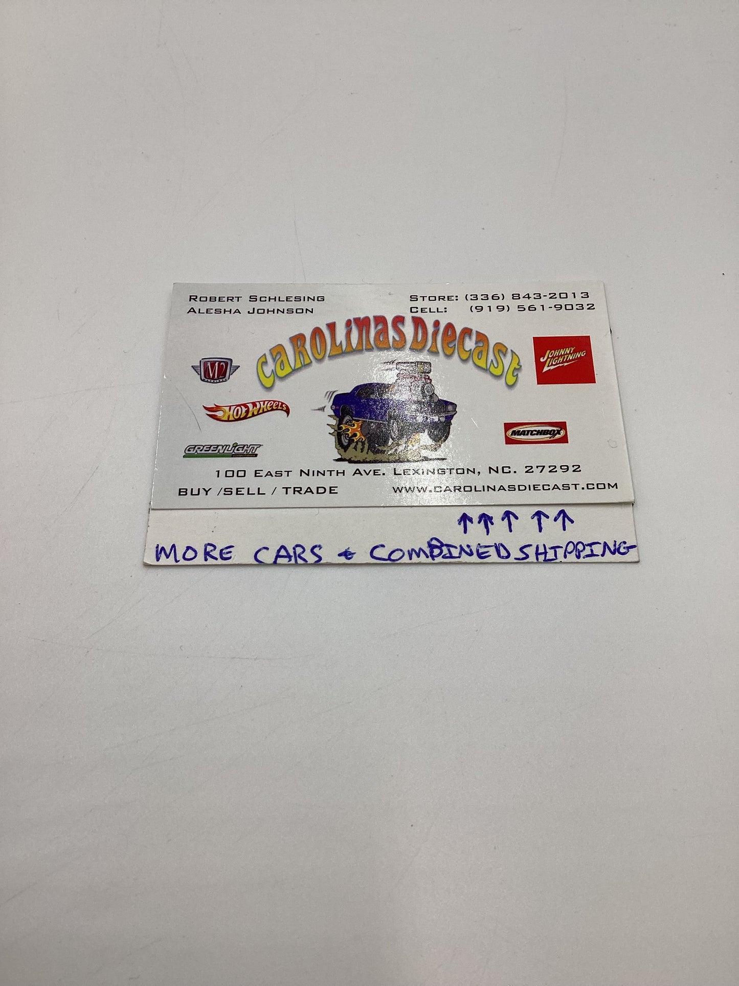 Johnny Lightning Volkswagen 1966 Beetle White/Light Gray 229C