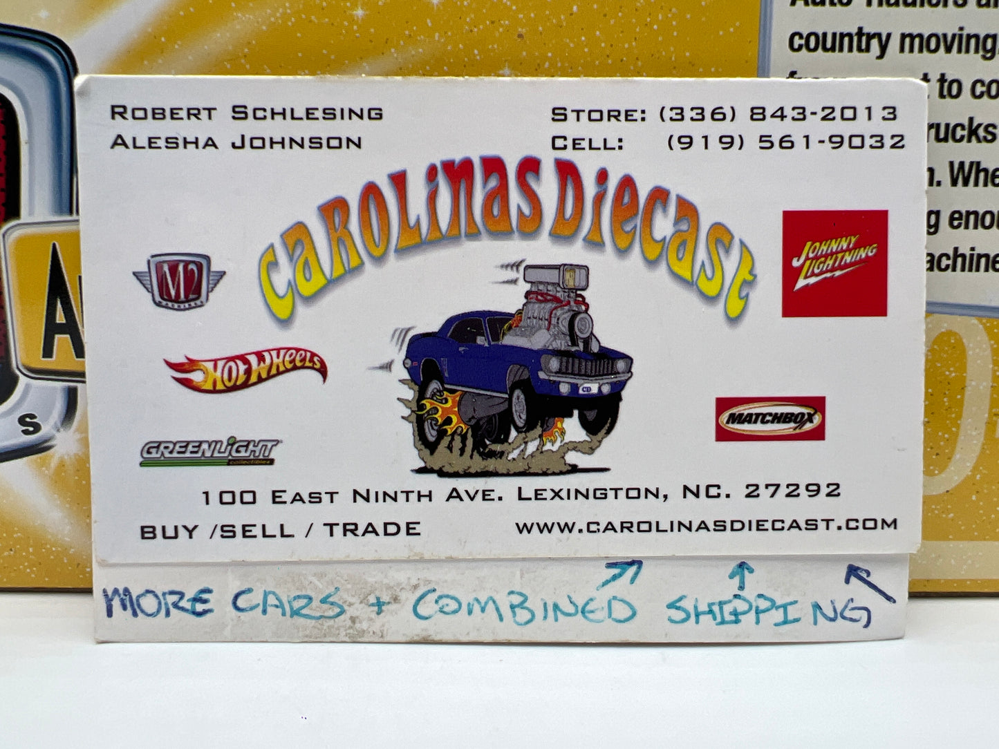 M2 Machines Auto Haulers Premium Edition 1958 Chevrolet Spartan LCF & E-T MAGS Trailer 12-06