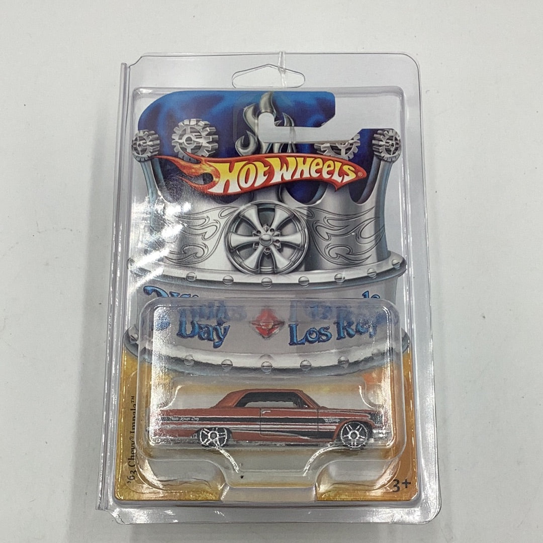 Hot Wheels 3 Kings Day 63 Chevy Impala with protector