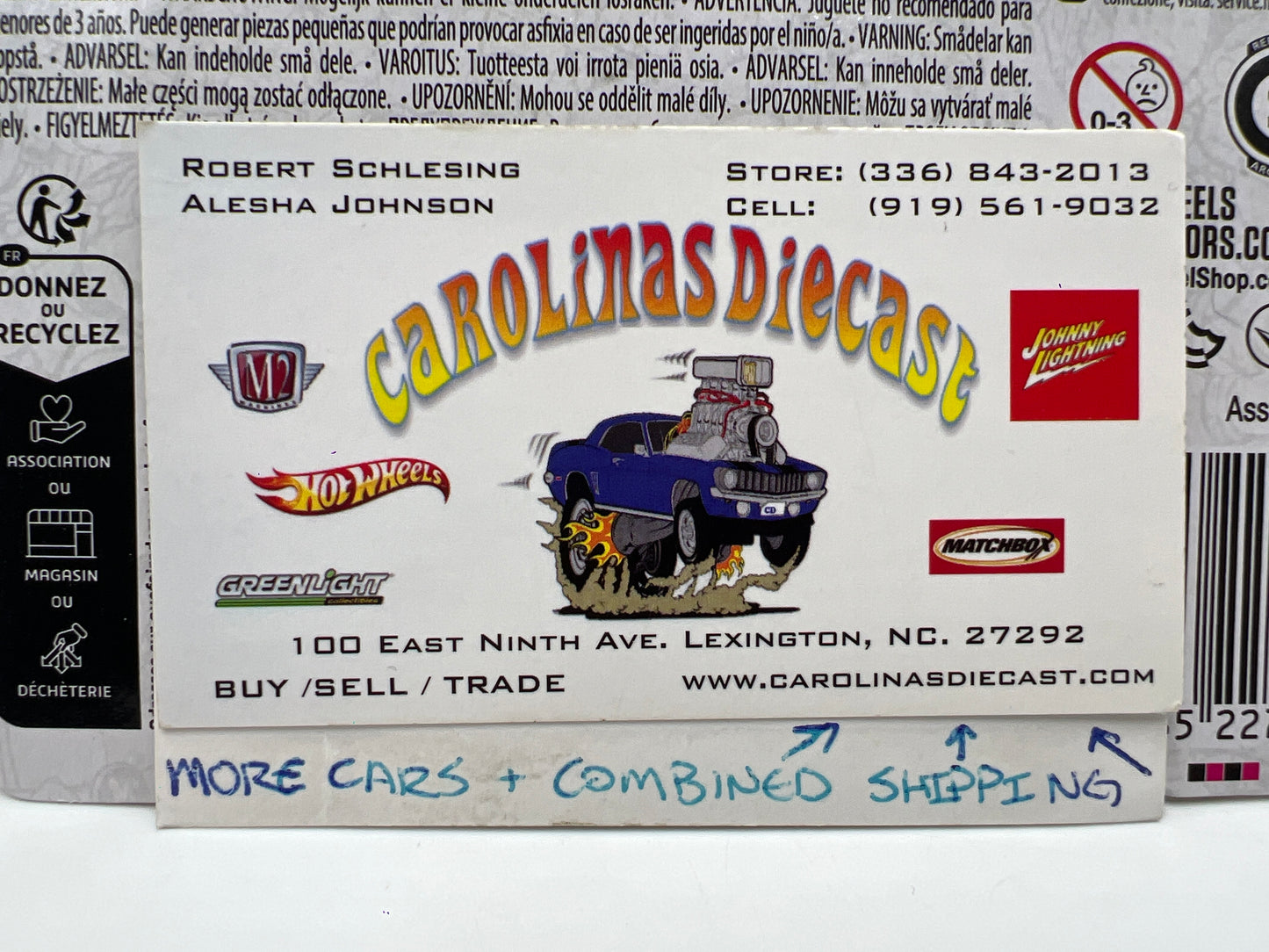 2025 Hot Wheels Premium Pop Culture Teenage Mutant Ninja Turtles Party Wagon Yellow 271i