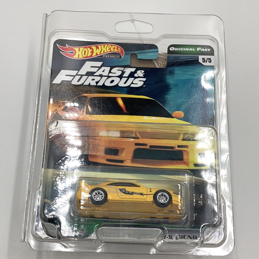 Hot wheels premium fast and furious Original Fast Nissan skyline GT-R bcnr33 5/5 with protector