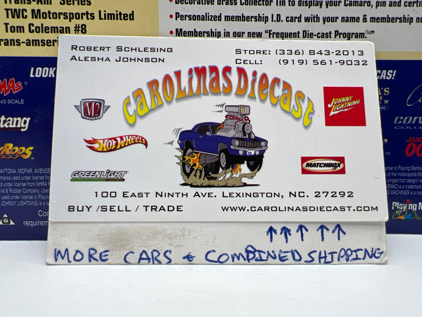 Johnny Lightning White Lightning Chase Racing Machines Pioneer Dodge Avenger AA/FC Black 1