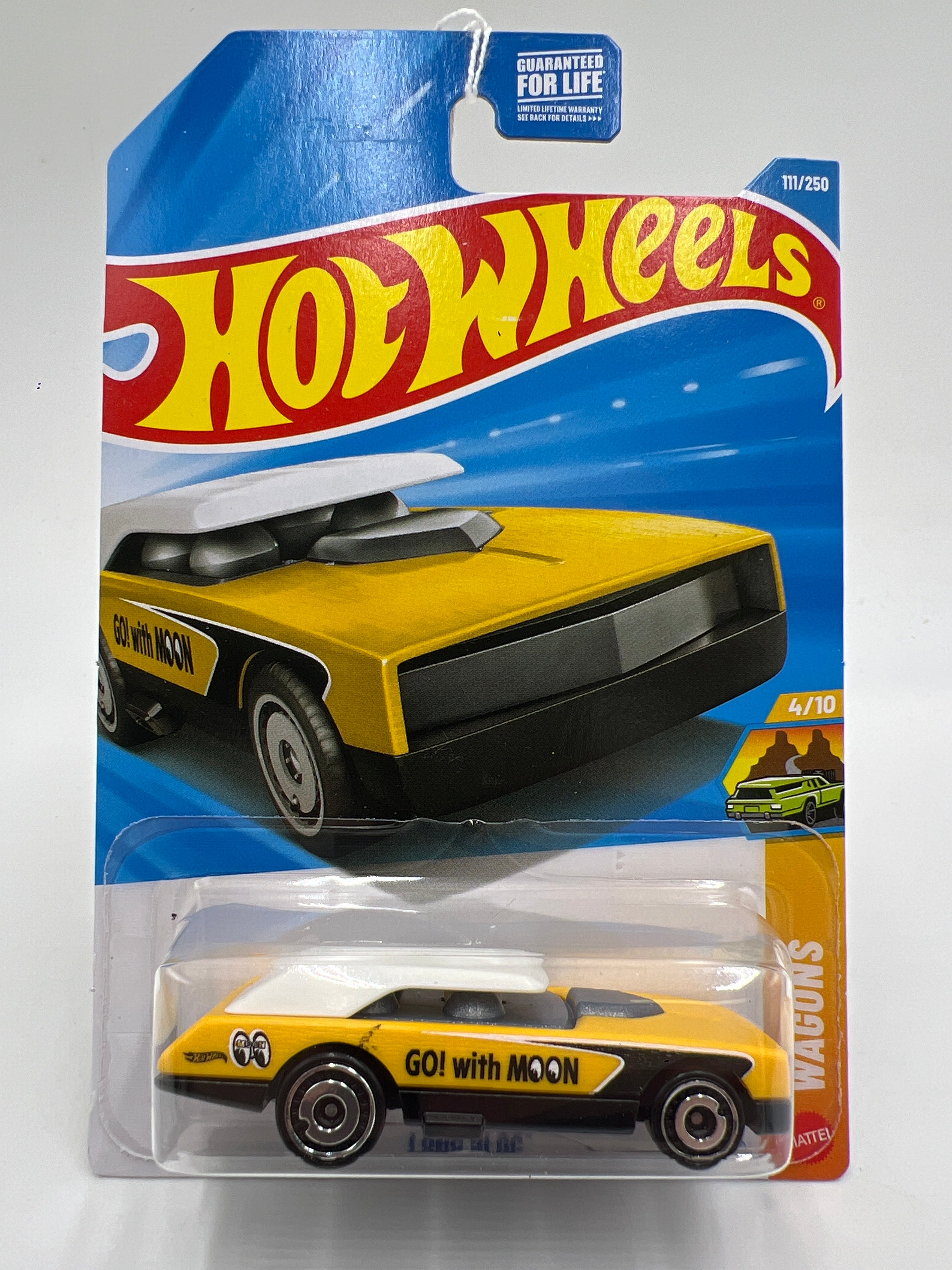 2026 Hot Wheels E Case #111 Long Bloc Mooneyes Yellow 114H