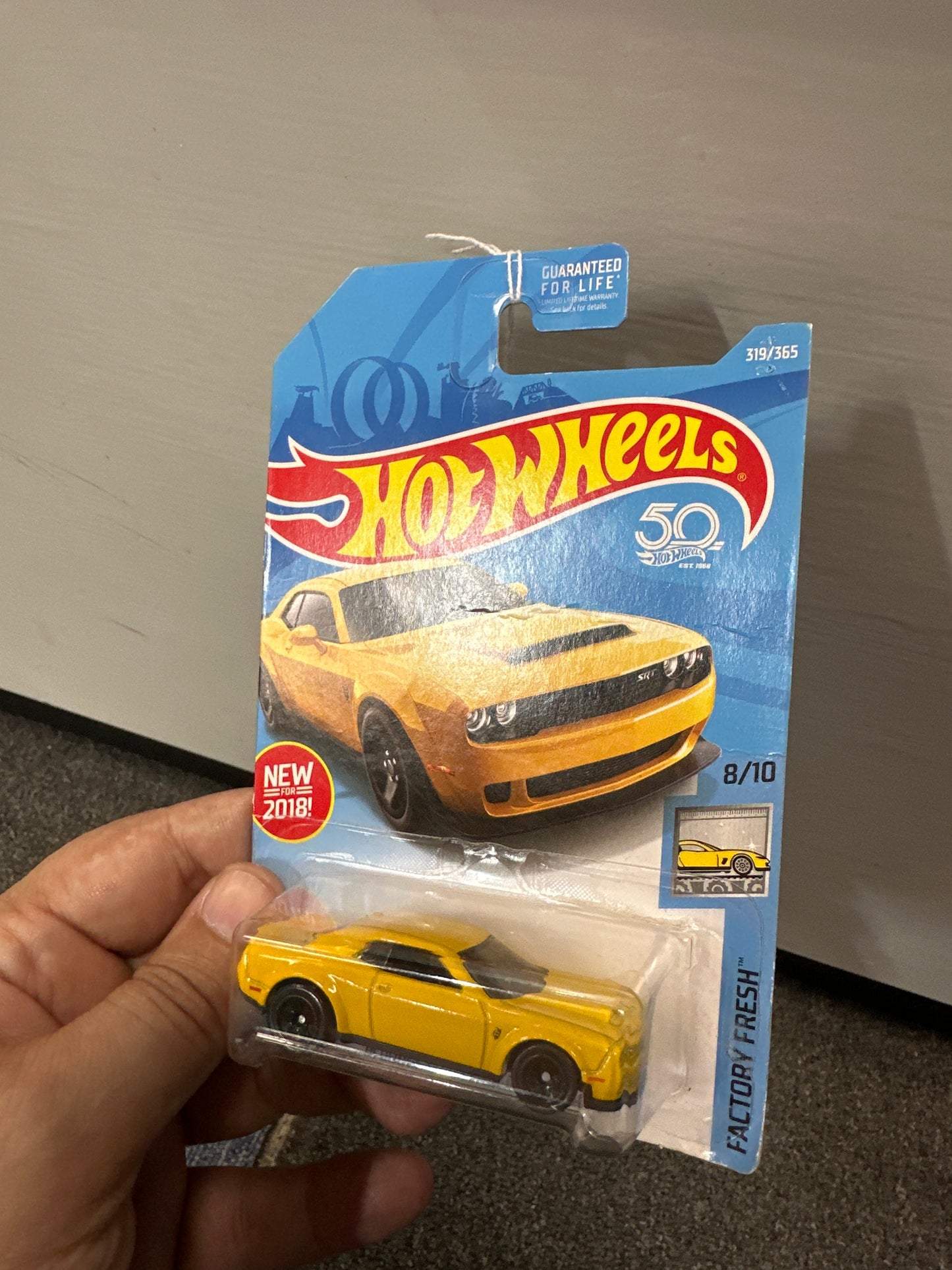 2018 Hot Wheels #319 18 Dodge Challenger SRT Demon 46H creased card