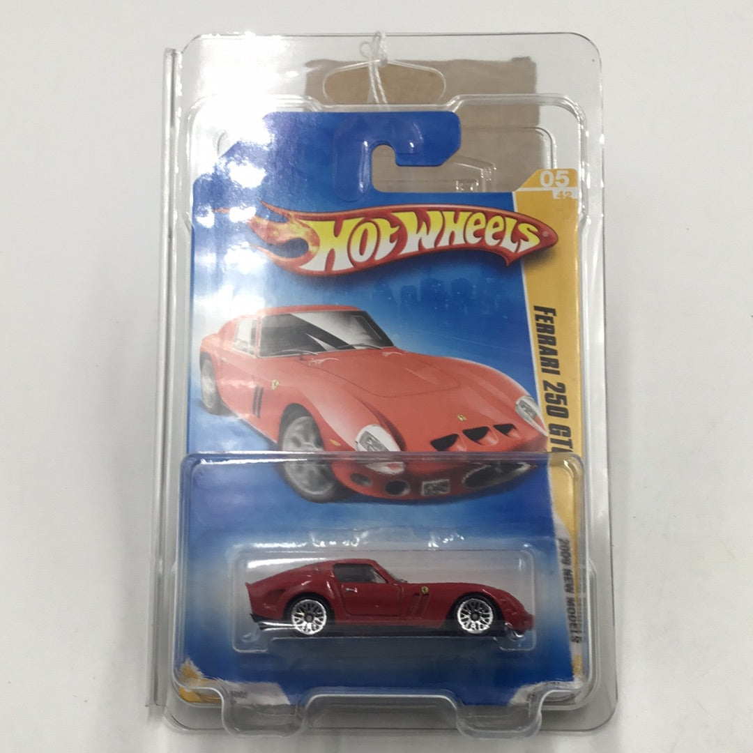 2009 Hot Wheels #5 Ferrari 250 GTO red with protector