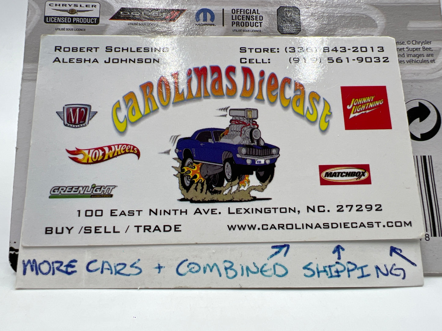 Hot Wheels Premium Garage Series #8 2008 Dodge Challenger SRT8 Blue