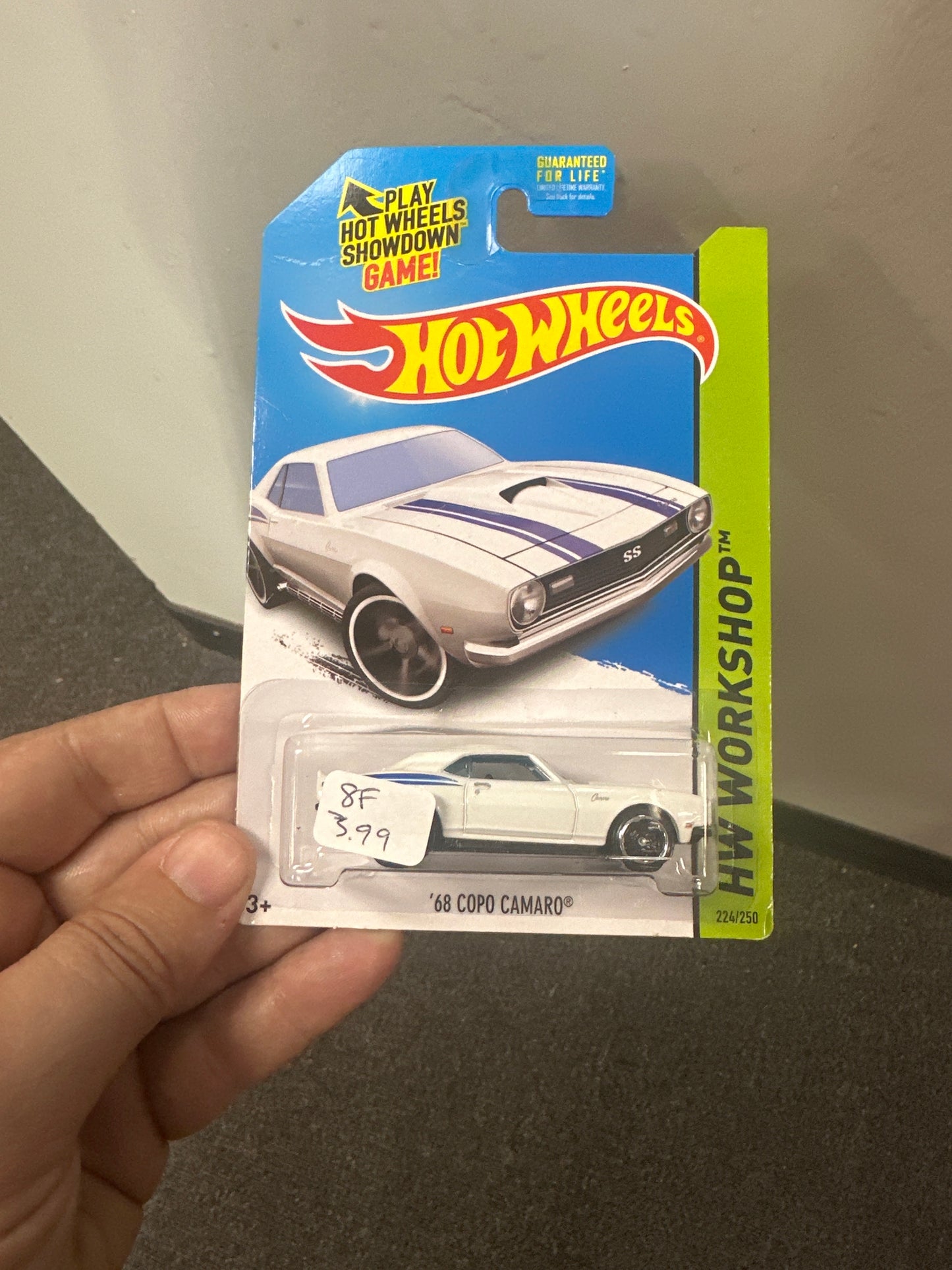 2014 Hot Wheels #224 68 Copo Camaro White crease in card 8F
