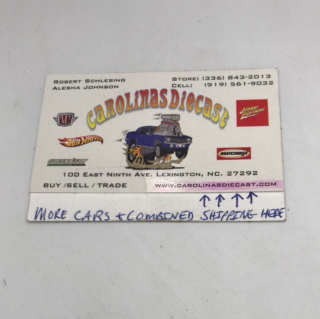 M2 Machines 1/24 chase 1973 Chevrolet Cheyenne 10 white R102