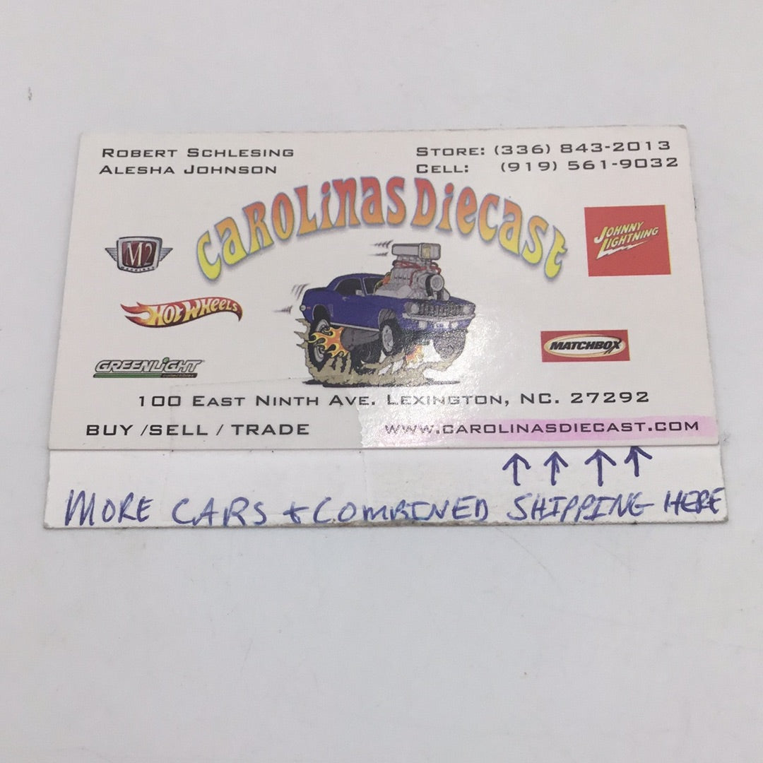 M2 Machines Model-Kit 1976 Datsun Truck R51 CHASE 750