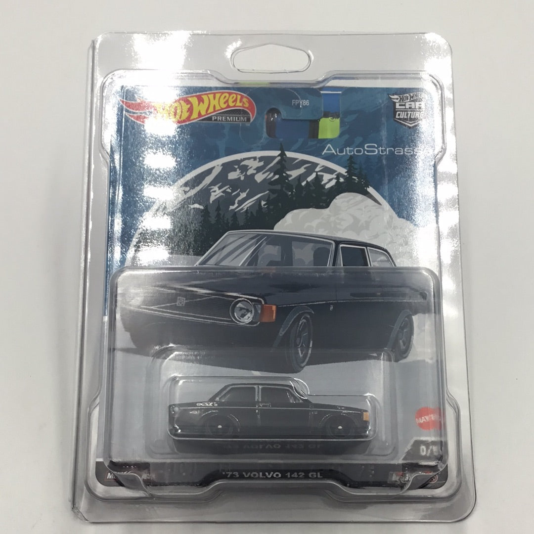 2022 Hot wheels car culture Auto Strasse 0/5 73 Volvo 142 GL Chase VHTF w/protector