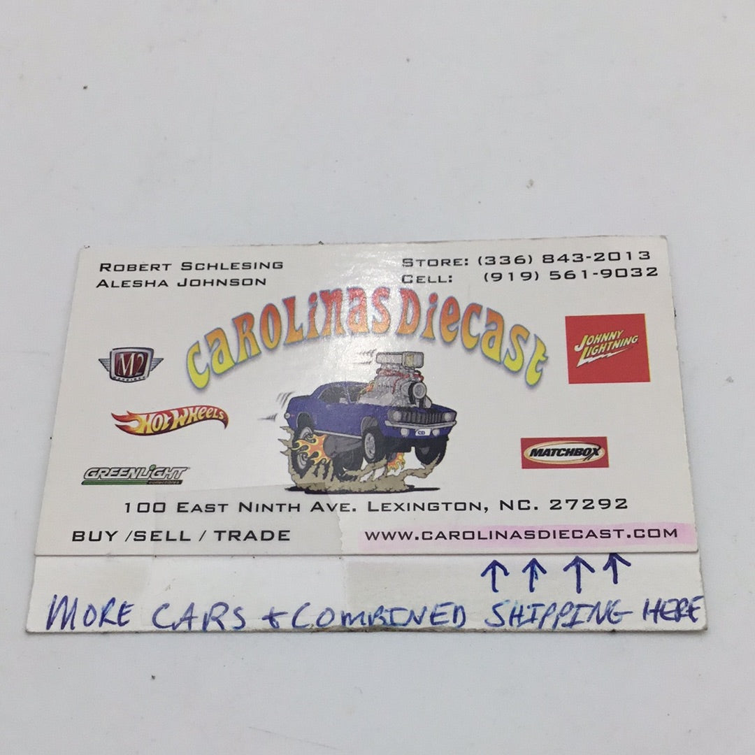 2012 hot wheels super treasure hunt #82 71 Dodge Challenger W/Protector