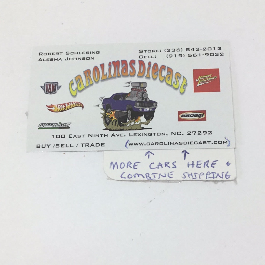 M2 Machines auto-shows 1961 VW Double Cab truck USA model hurst r65