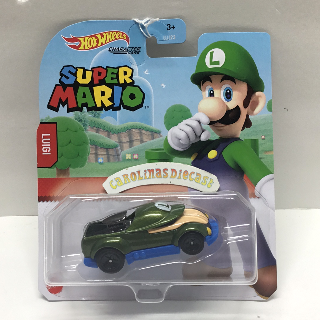 2021 Hot Wheels Super Mario gaming character cars Luigi 110C carolinasdiecast