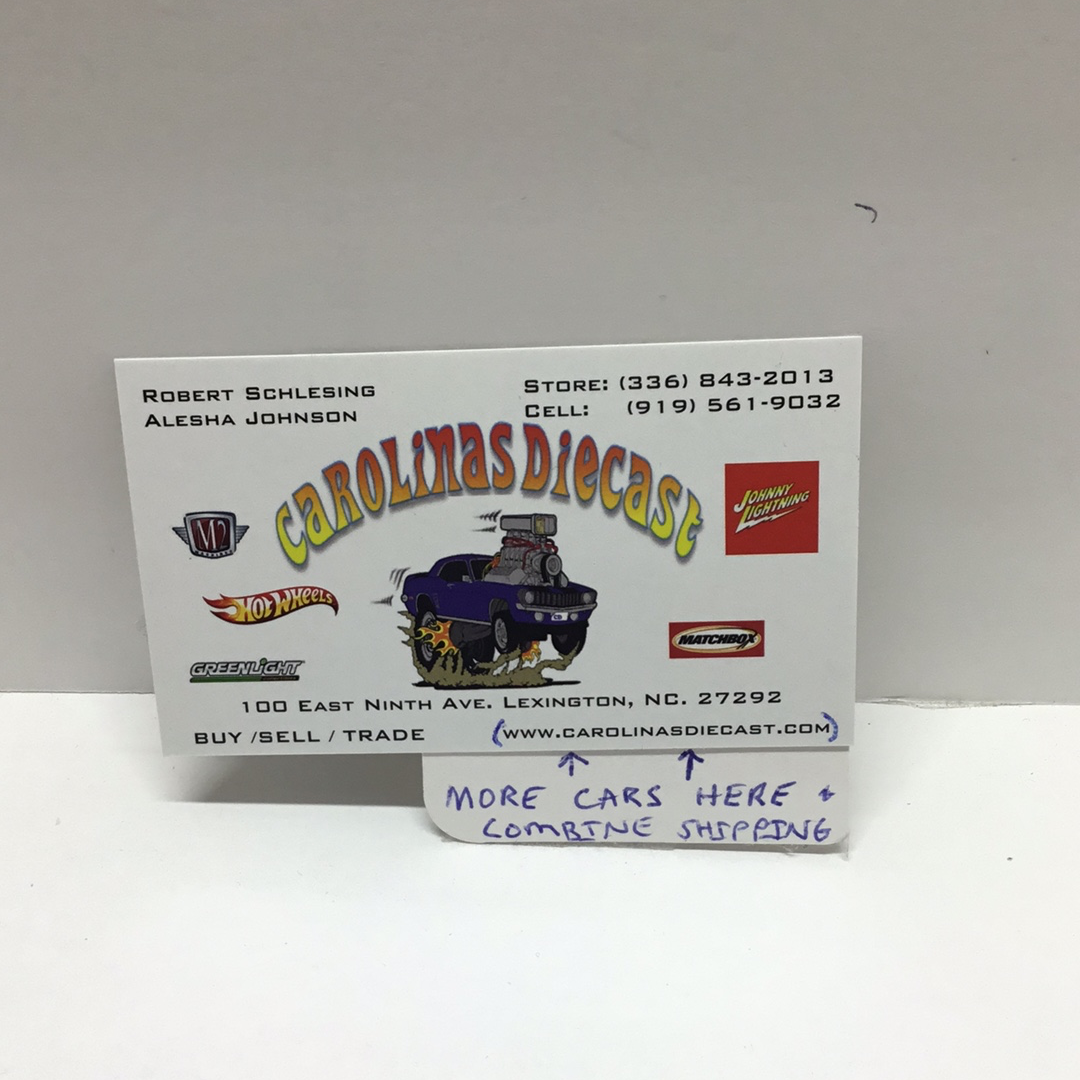 M2 Machines 1965 Ford Econoline Van Gasser Edelbrock - 1:64 Hobby Exclusive