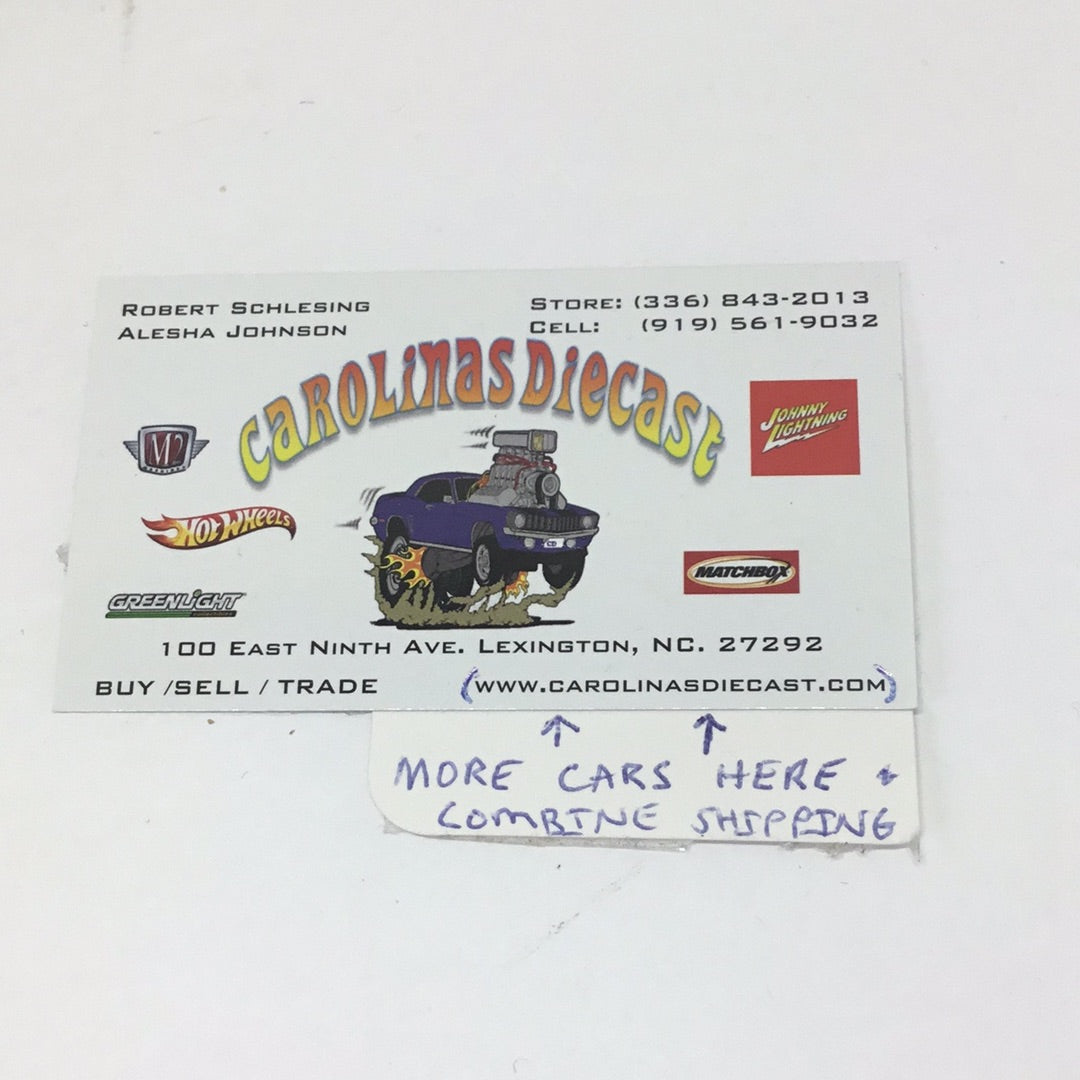 M2 Machines auto haulers Coca Cola 1960 VW Microbus Deluxe USA & 1960 VW delivery van