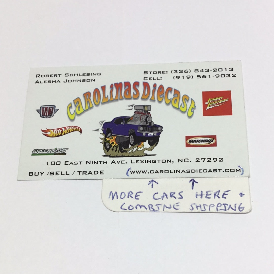 2021 hot wheels #142 Custom Ford Maverick red 21A