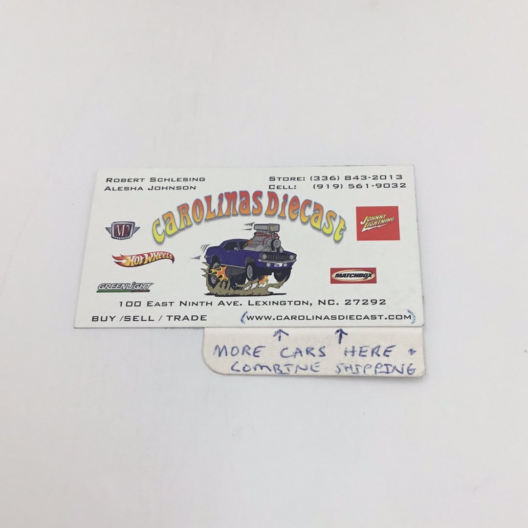 Greenlight Highway Patrol California highway patrol 1969 Chevrolet C-30 Dually Wrecker W/ Figure 181F