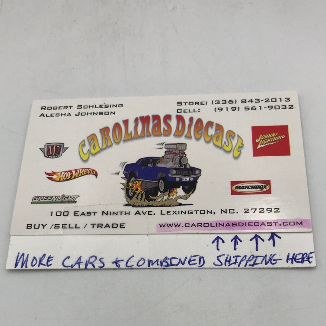 Auto world Luxury Cruisers 1975 Cadillac Eldorado version A ultra red chase