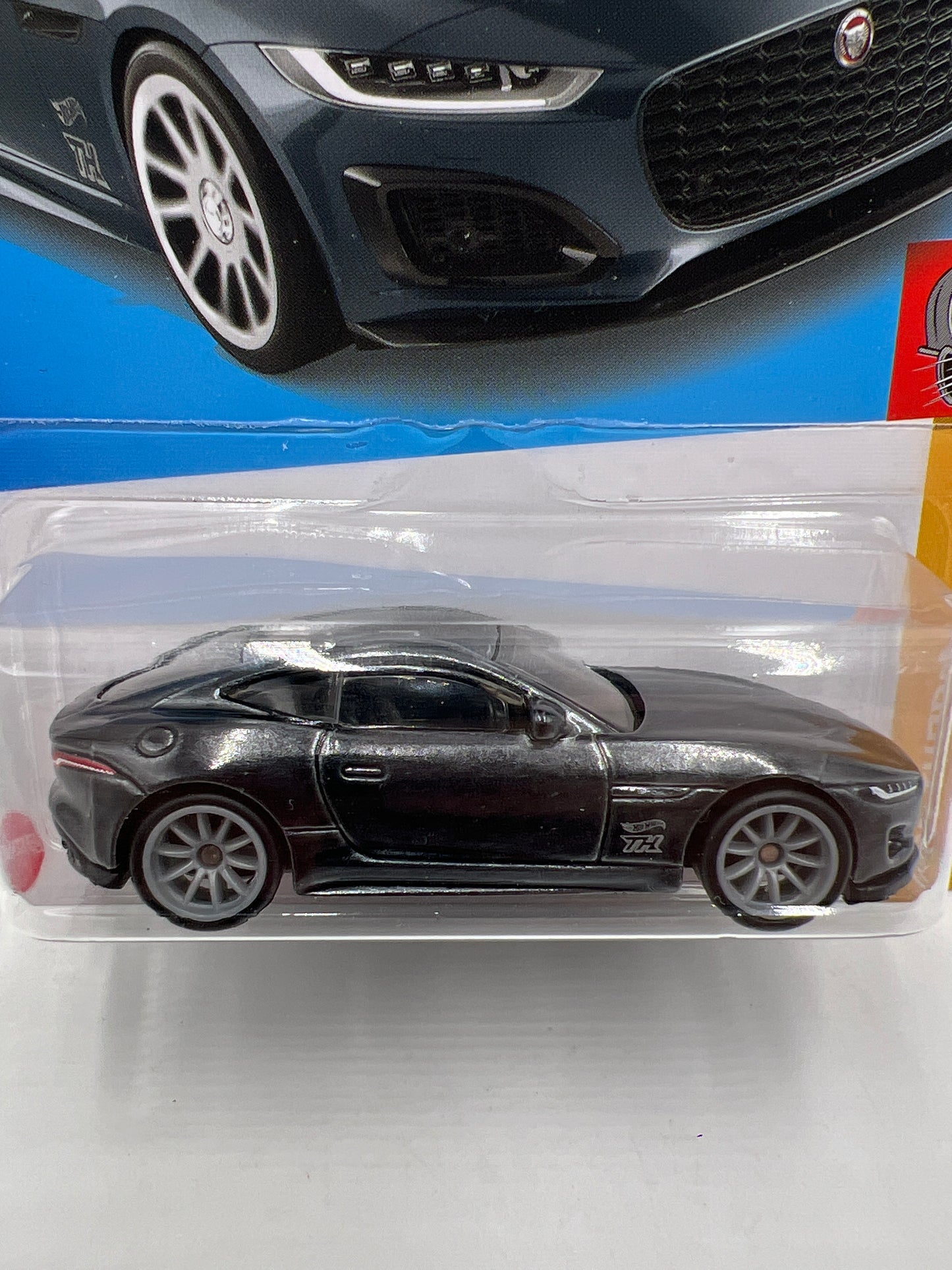 2022 Hot Wheels Super Treasure Hunt #158 2020 Jaguar F-Type Gray W/Protector