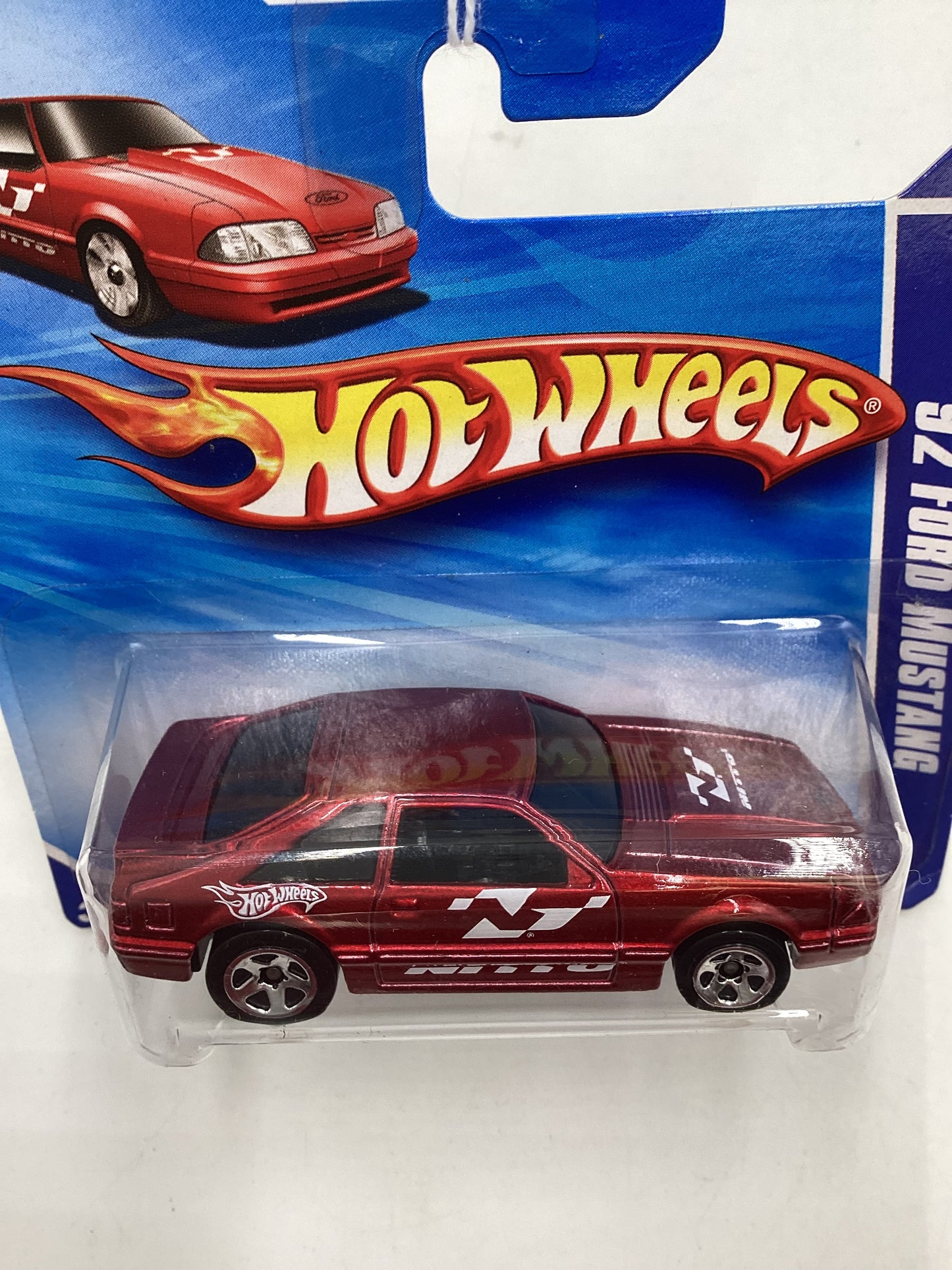 2010 Hot Wheels 92 Ford Mustang #113 Short Card