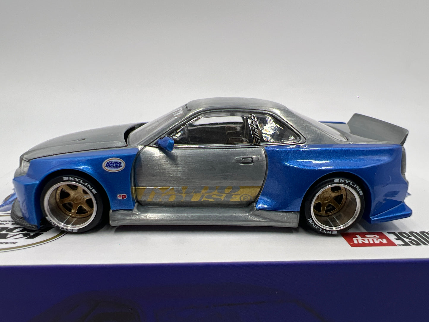 Mini GT Kaido House #158 CHASE Nissan Skyline GT-R R34 Kaido Works Shinjuku V2