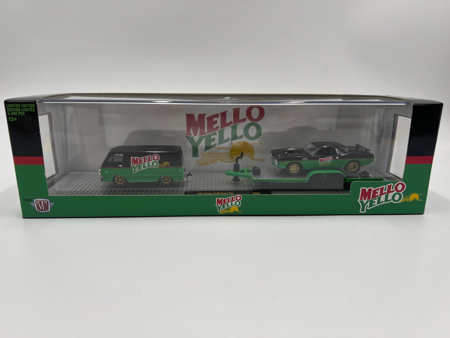 M2 Machines Auto Haulers Mello Yello 1967 Dodge A100 Panel Van & 1971 Plymouth Hemi Cuda TW08