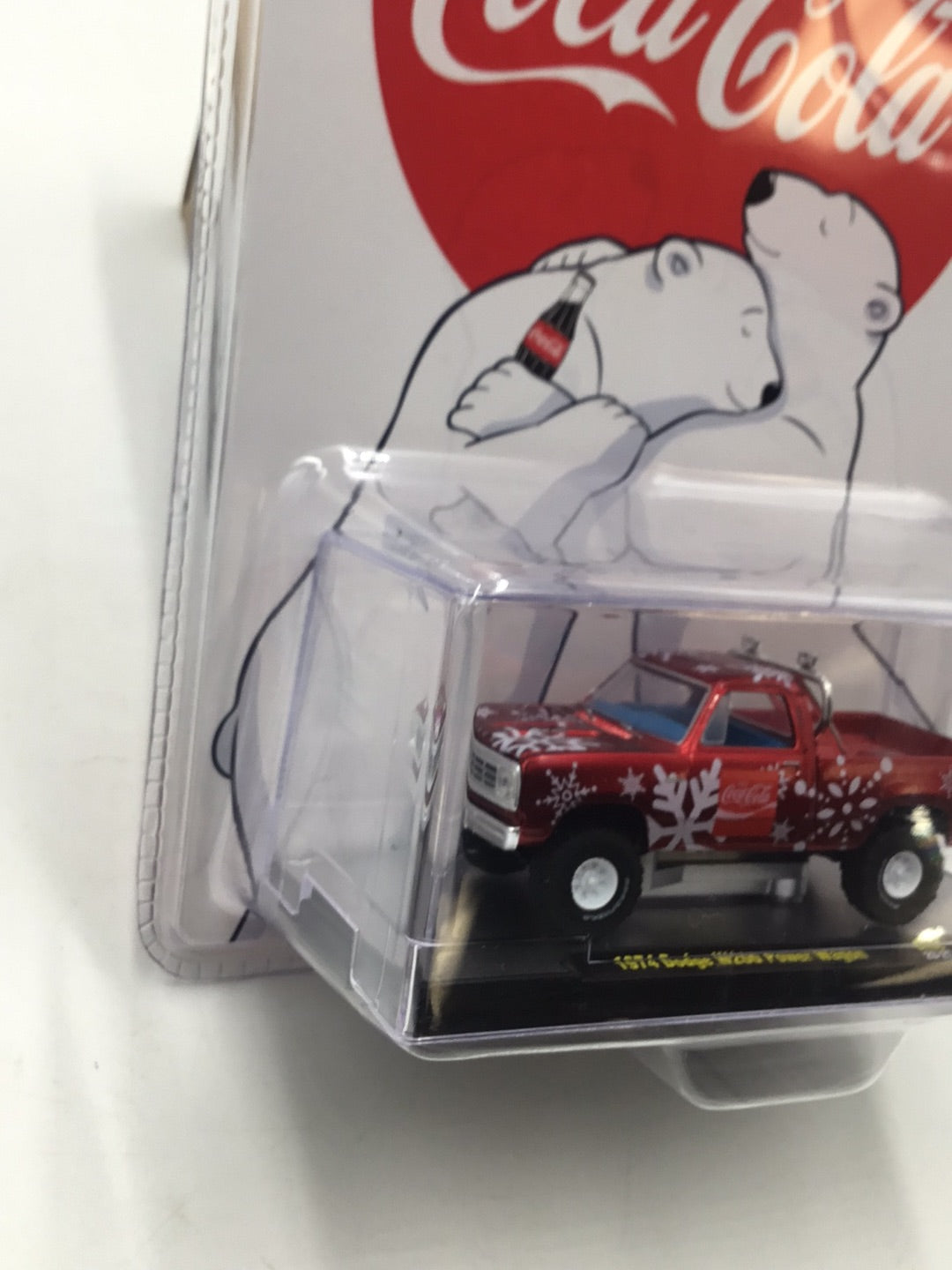 2023 M2 MACHINES Christmas Coca Cola 1974 Dodge W200 Power Wagon SK08
