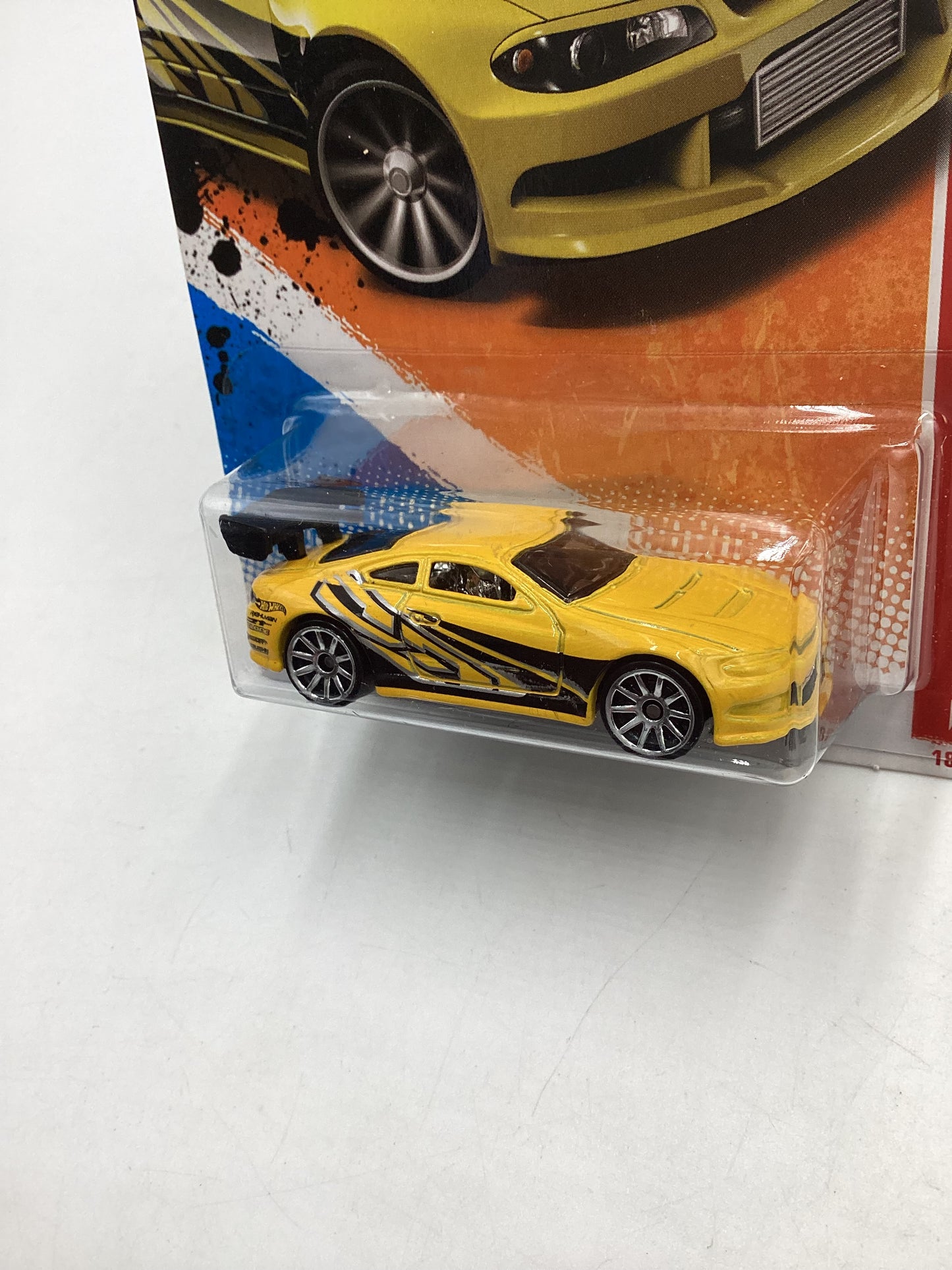 2011 Hot Wheels #187 Yellow Nissan Silvia S15 83H