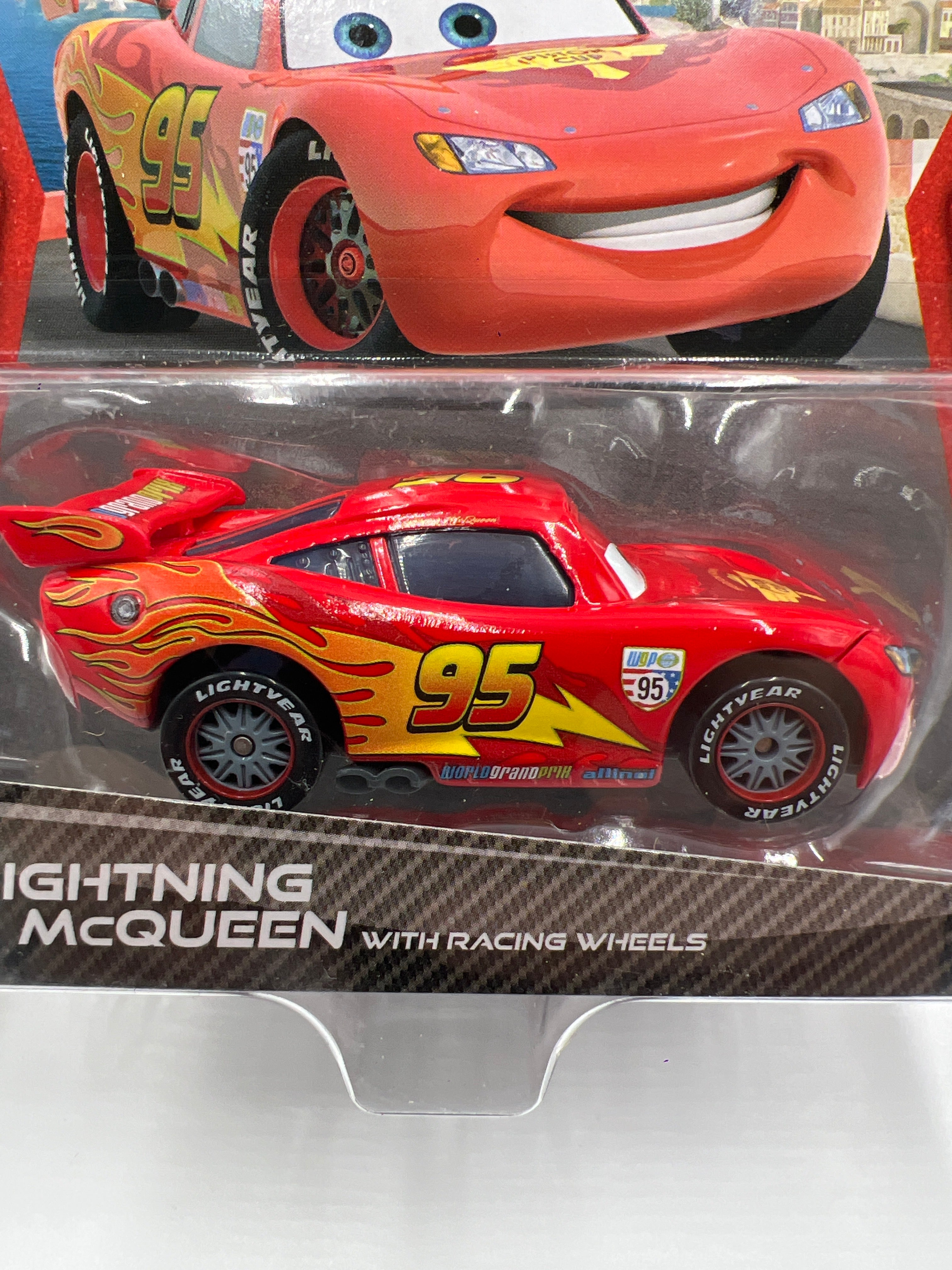 Disney Pixar Cars 2 #3 Lightning McQueen With Racing Wheels 139E
