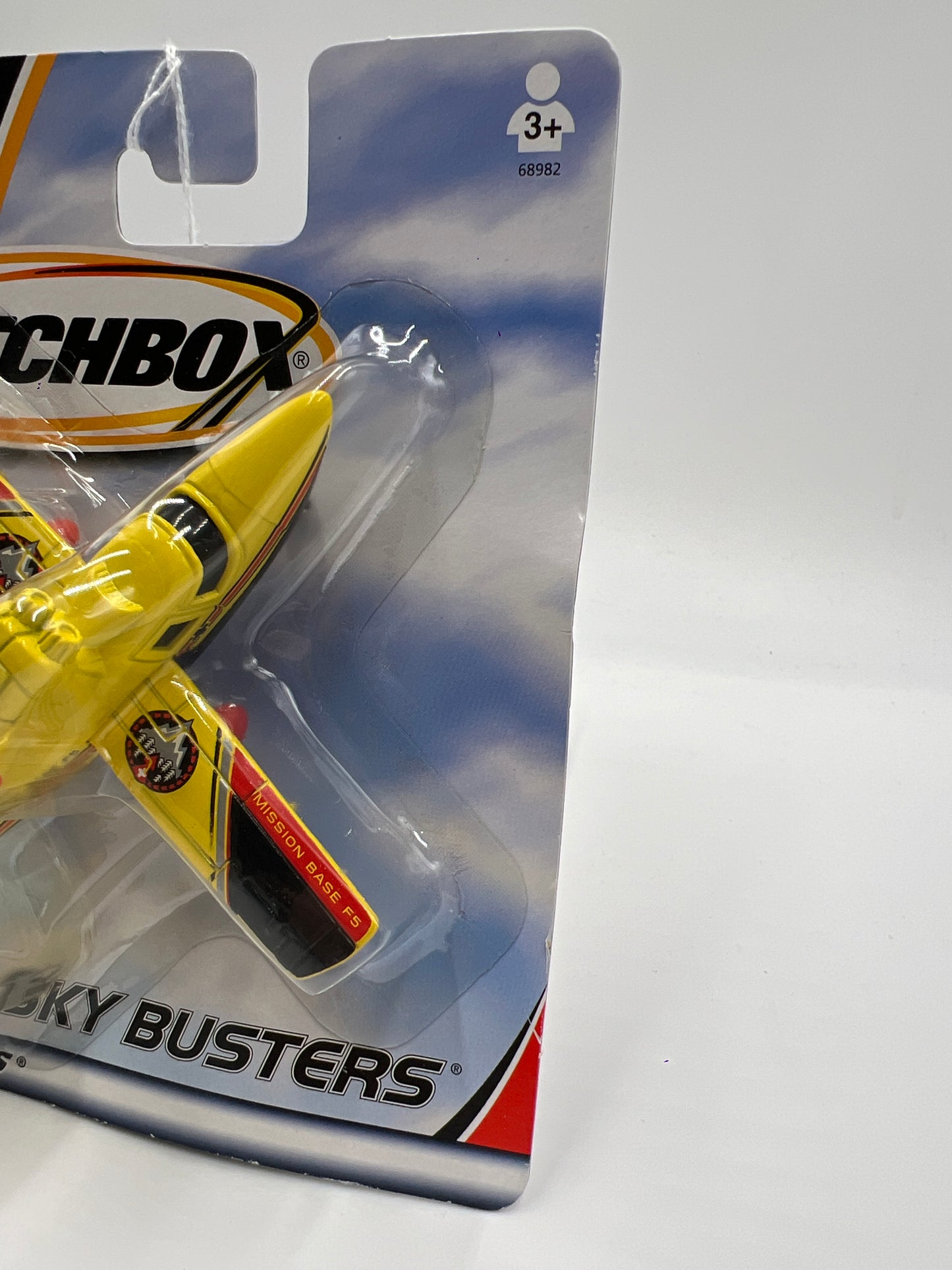 Matchbox Sky Busters Search Plane Mission Base Yellow VV3