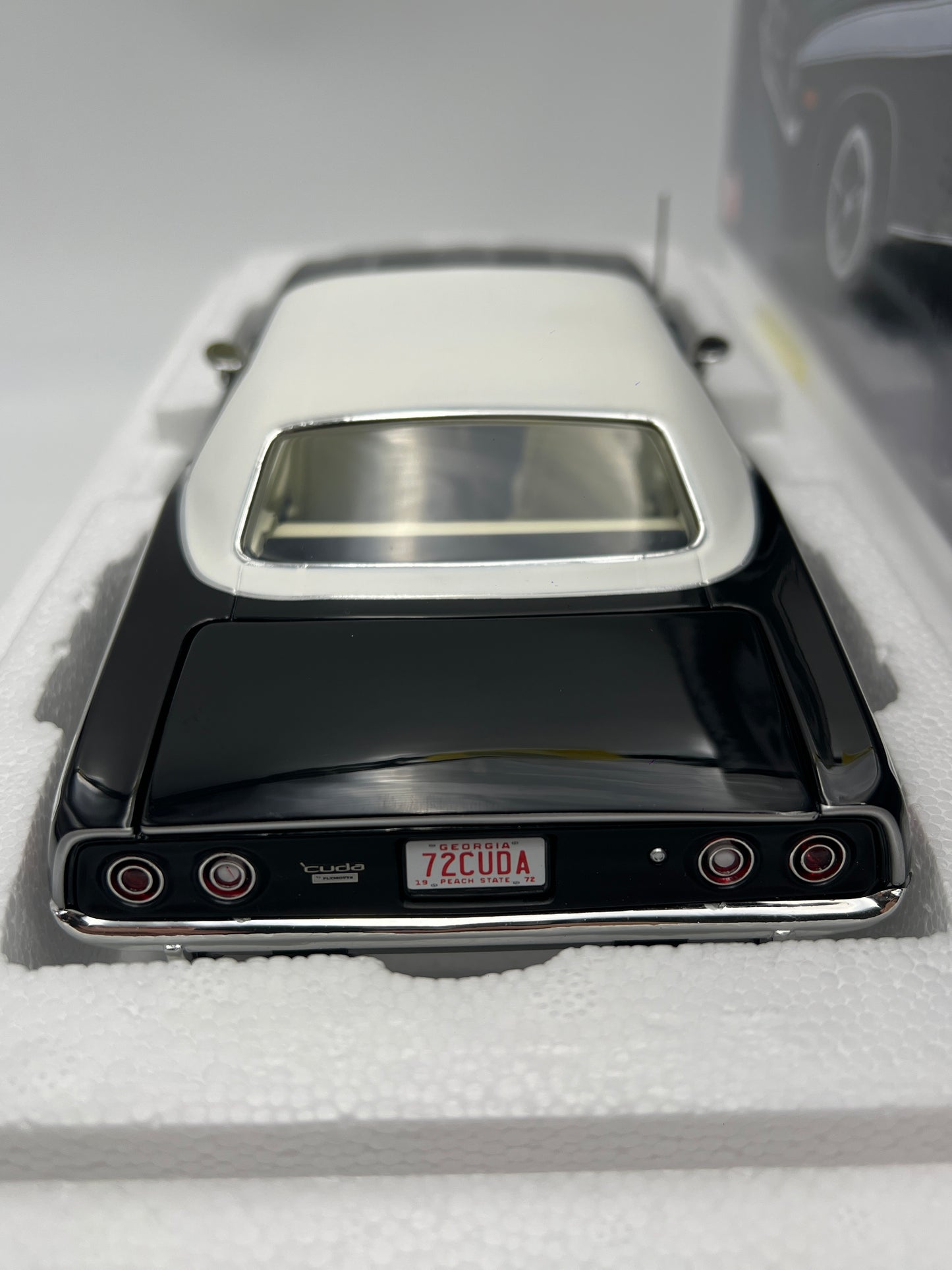 Acme 1:18 Scale #196 Of Only 490 Made 1972 Plymouth Cuda 340 Black/White W/Box VHTF