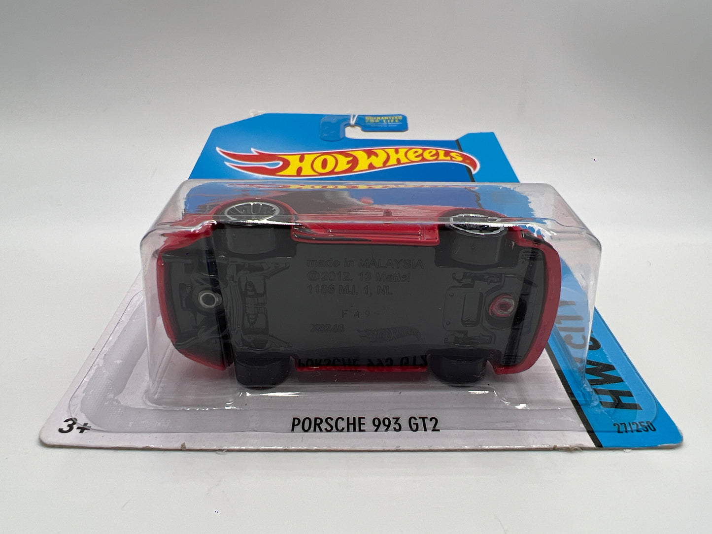 2014 Hot Wheels HW City #27 Porsche 993 GT2 Red 98B