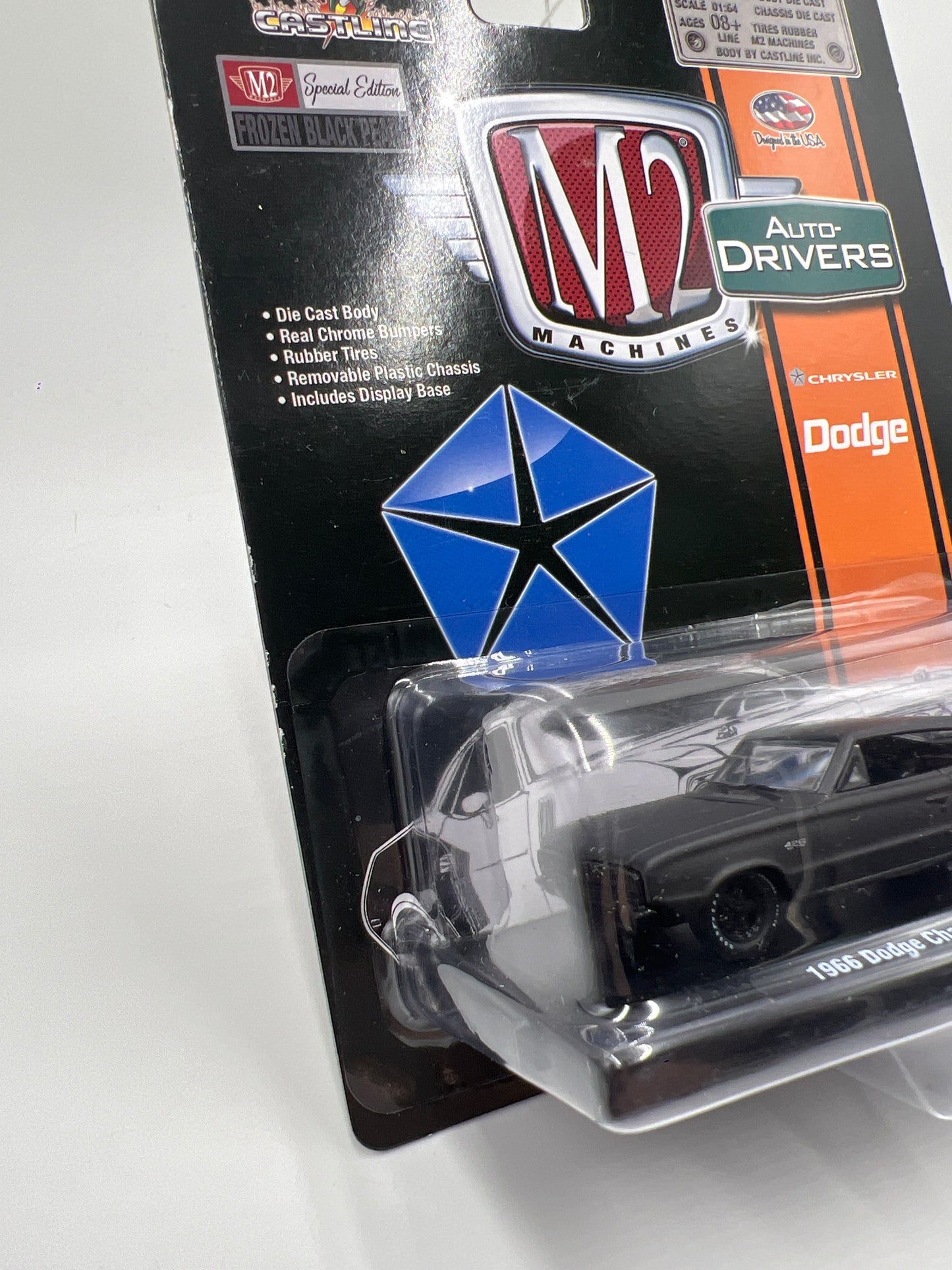 M2 Machines Auto-Drivers Special Edition Frozen Black Pearl 1966 Dodge Charger Hemi R35 193C