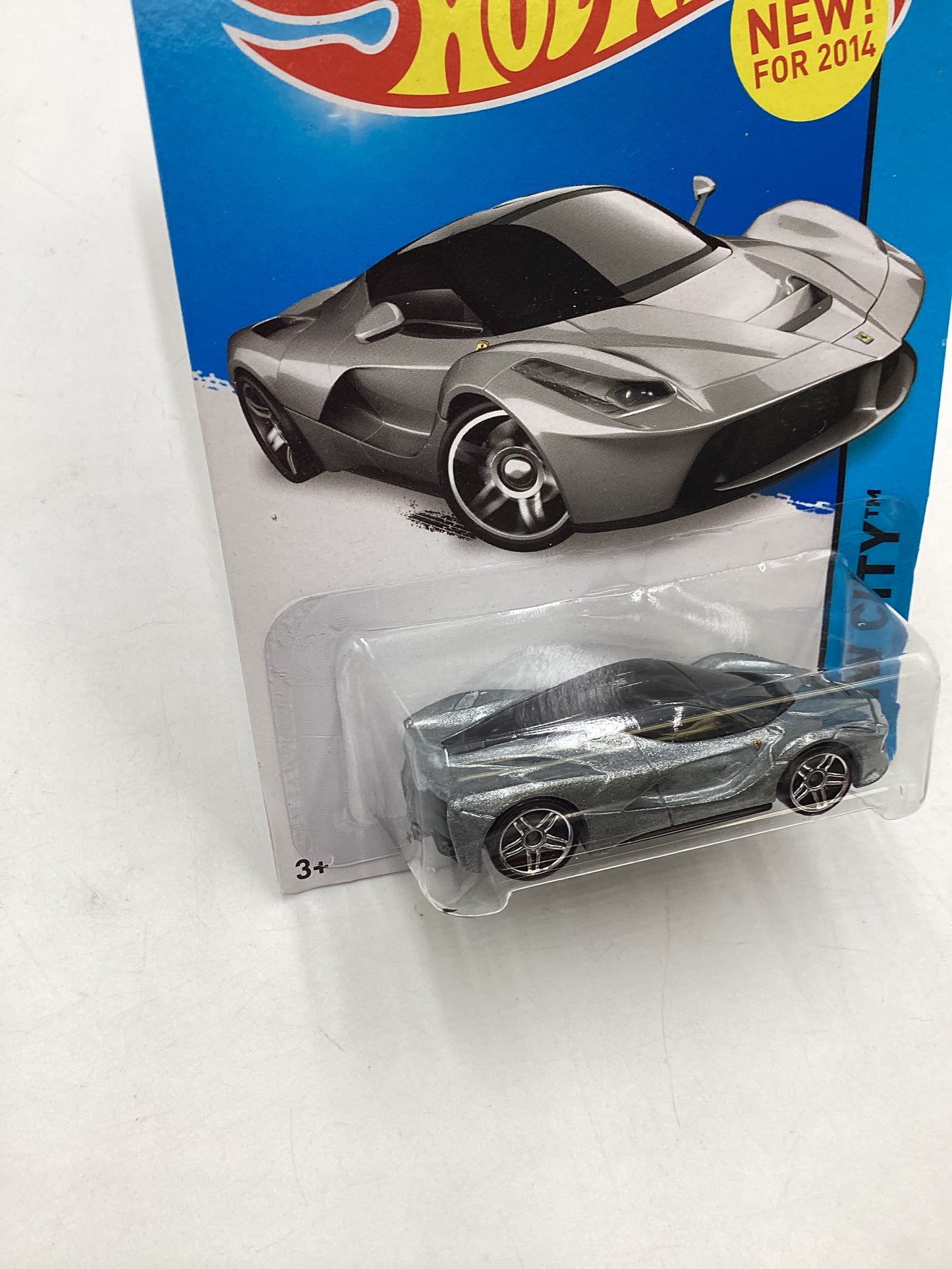 2014 Hot wheels #038 Laferrari Silver w/Protector