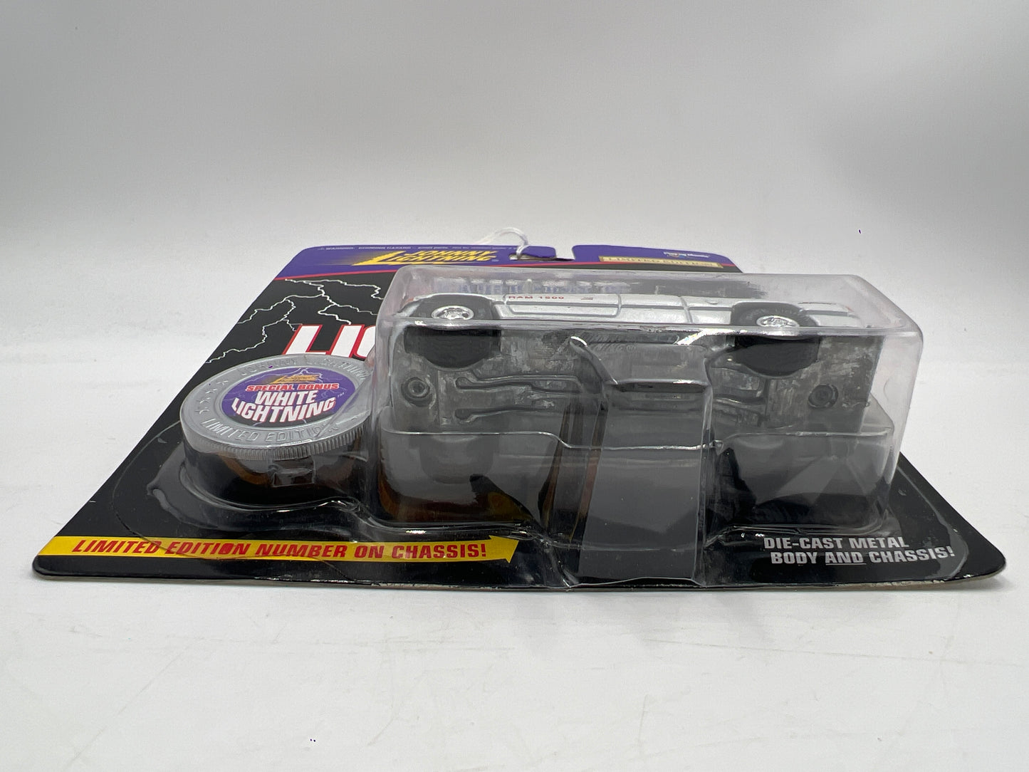 Johnny Lightning White Lightning Chase Truckin America #456 1996 Dodge Ram White