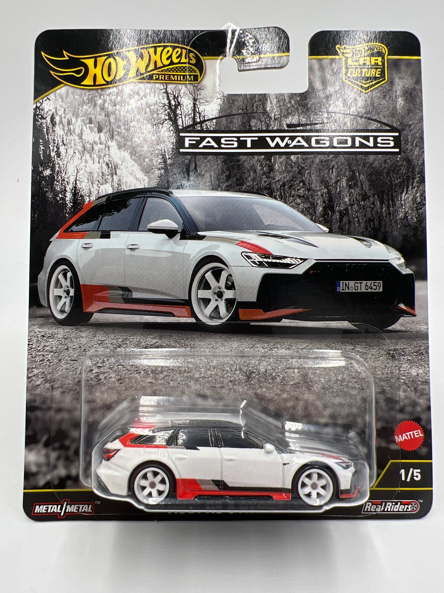 2025 Hot Wheels Car Culture Premium Fast Wagons #1 Audi RS 6 Avant White 260B