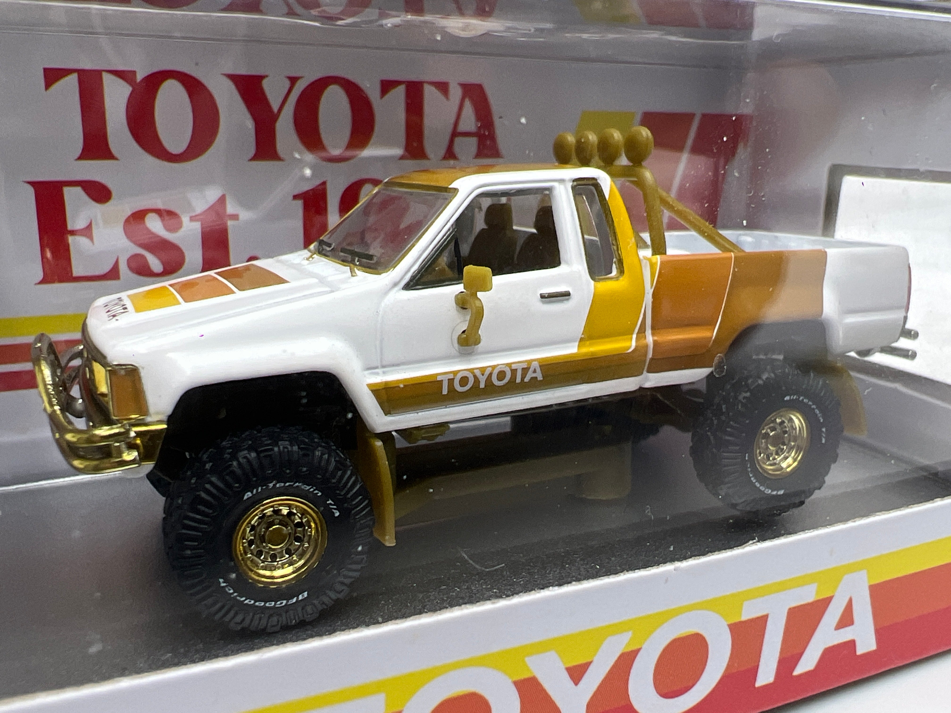 2026 M2 Machines WMTS22 Walmart Exclusive CHASE 1985 Toyota Truck