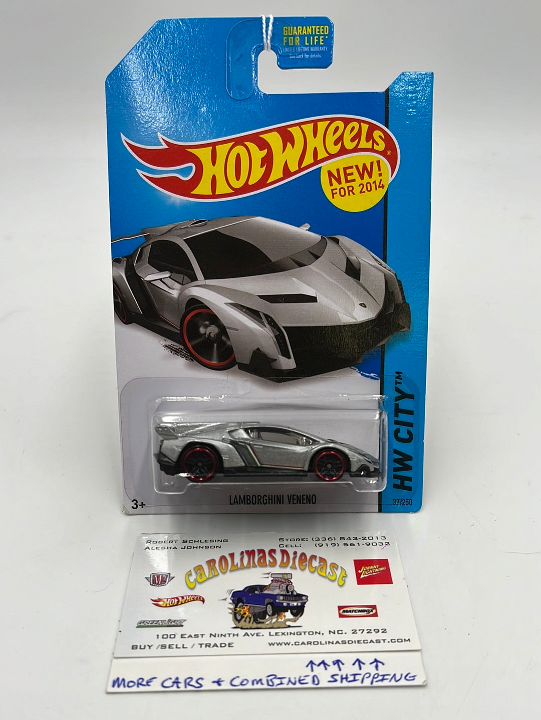 2014 Hot Wheels #37 HW City Lamborghini Veneno 102A