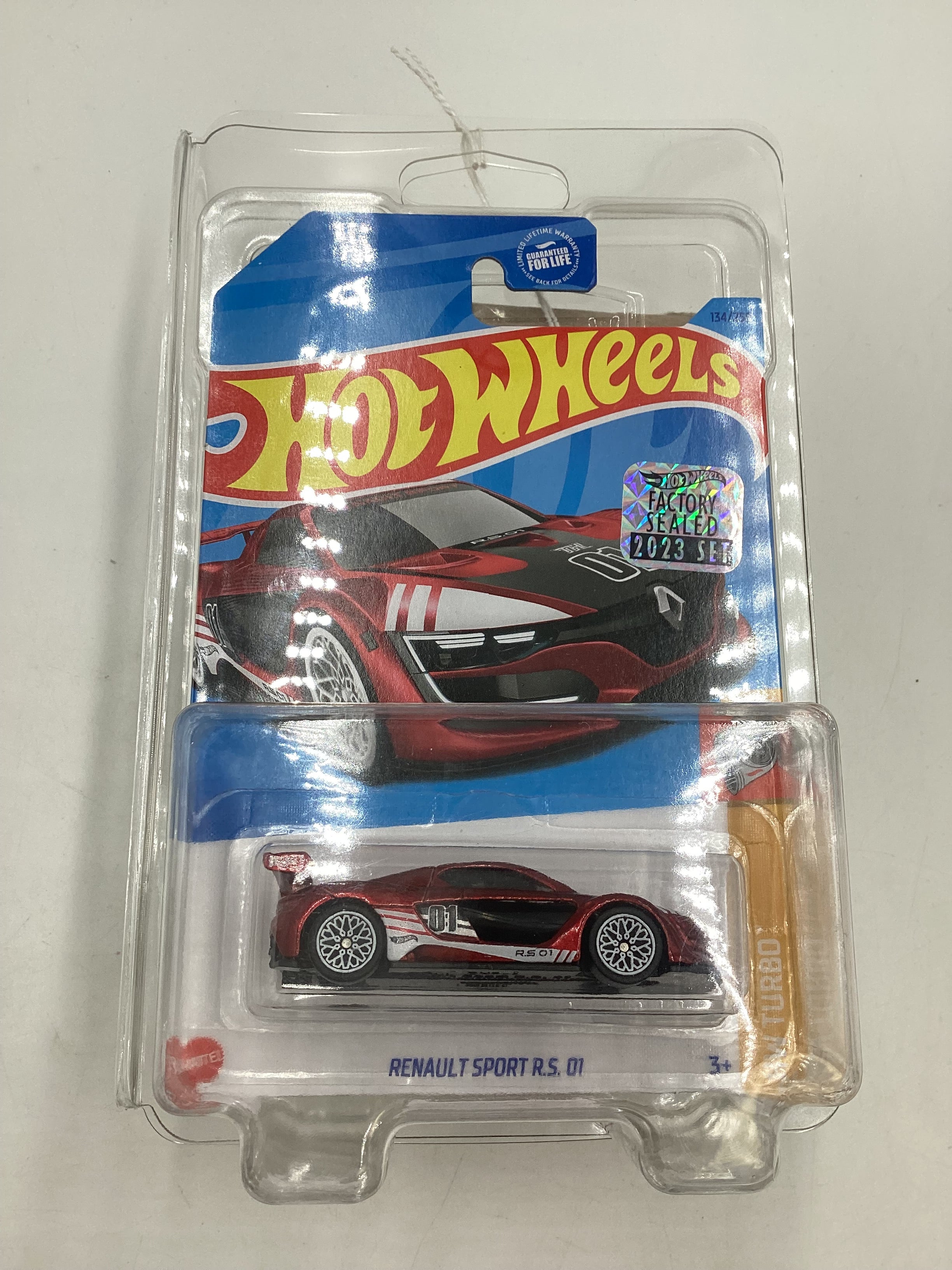 Hot buy Wheels 2023 Super Treasure Hunt Renault Sport US Card