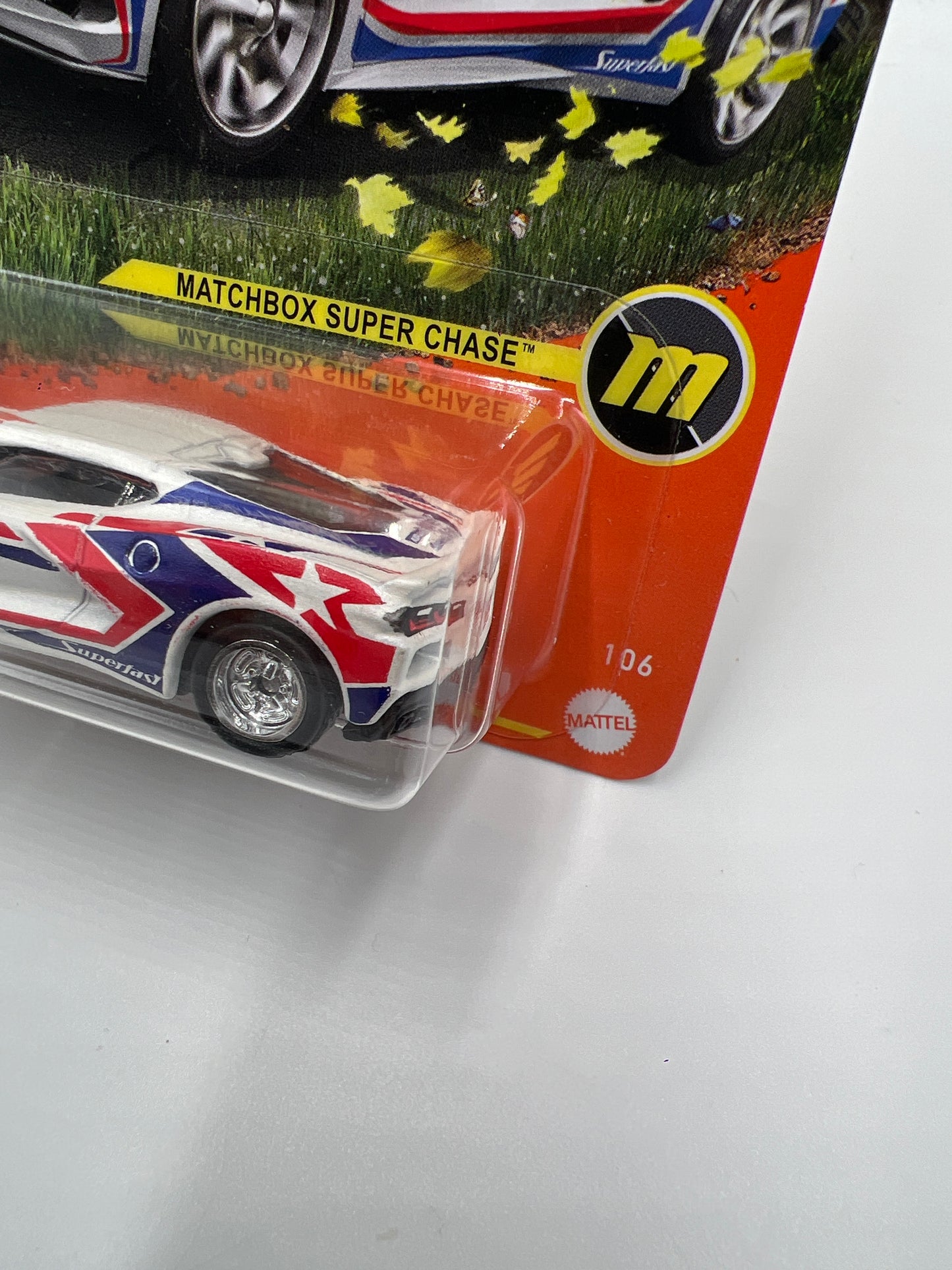 Matchbox Super Chase 2020 Corvette White W/Protector