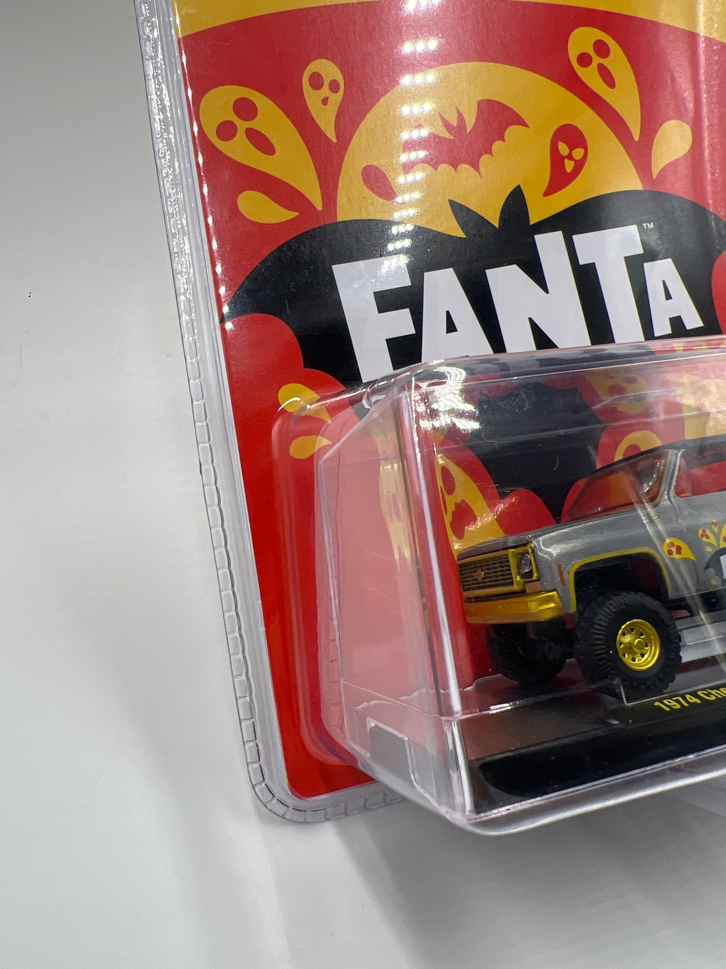 2025 M2 Machines Fanta RAW CHASE 1/250 1974 Chevrolet K5 Blazer 4x4 A63