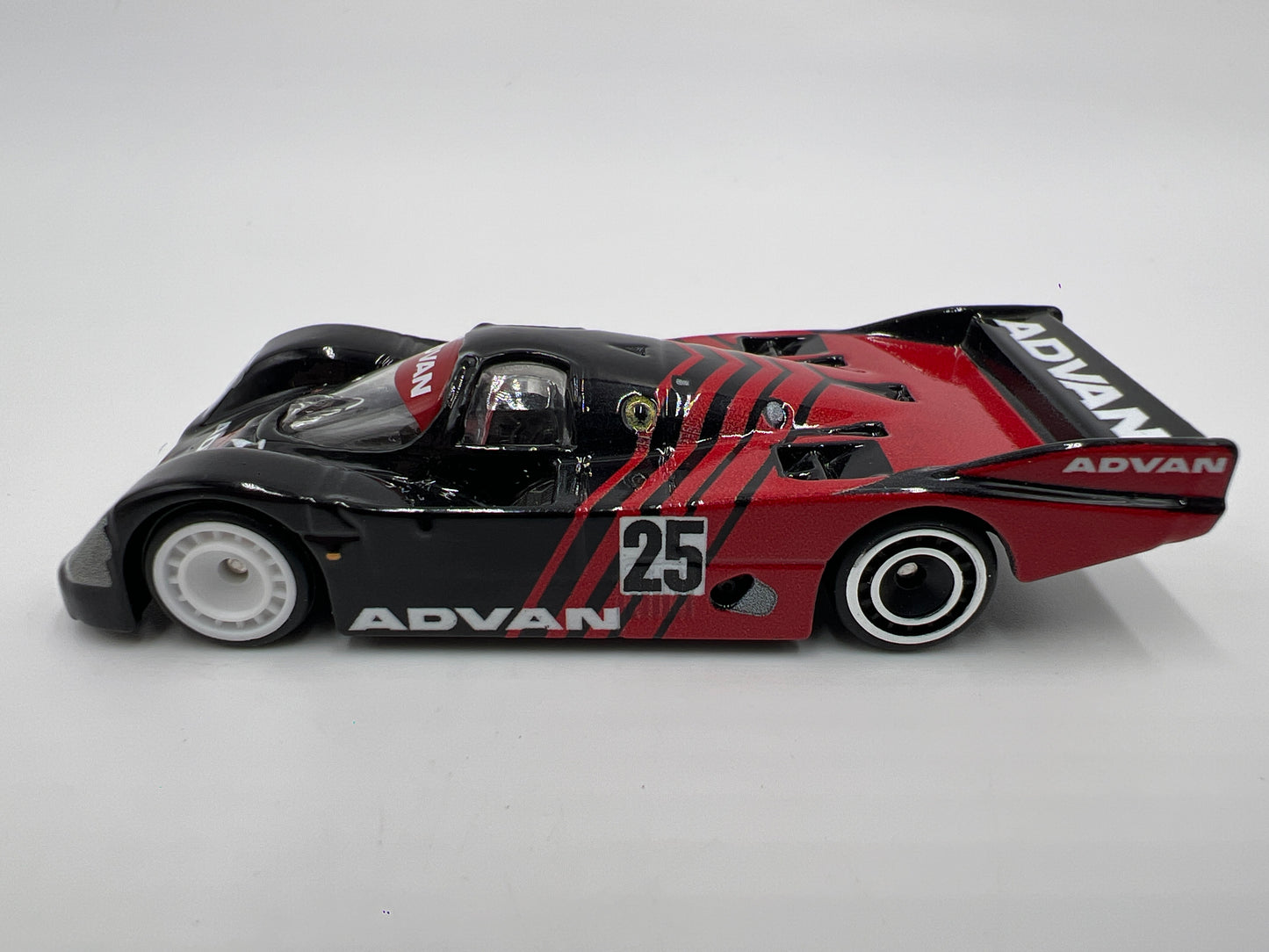 Hot Wheels 1/64 Premium Diorama Set Porsche 962 Advan Loose