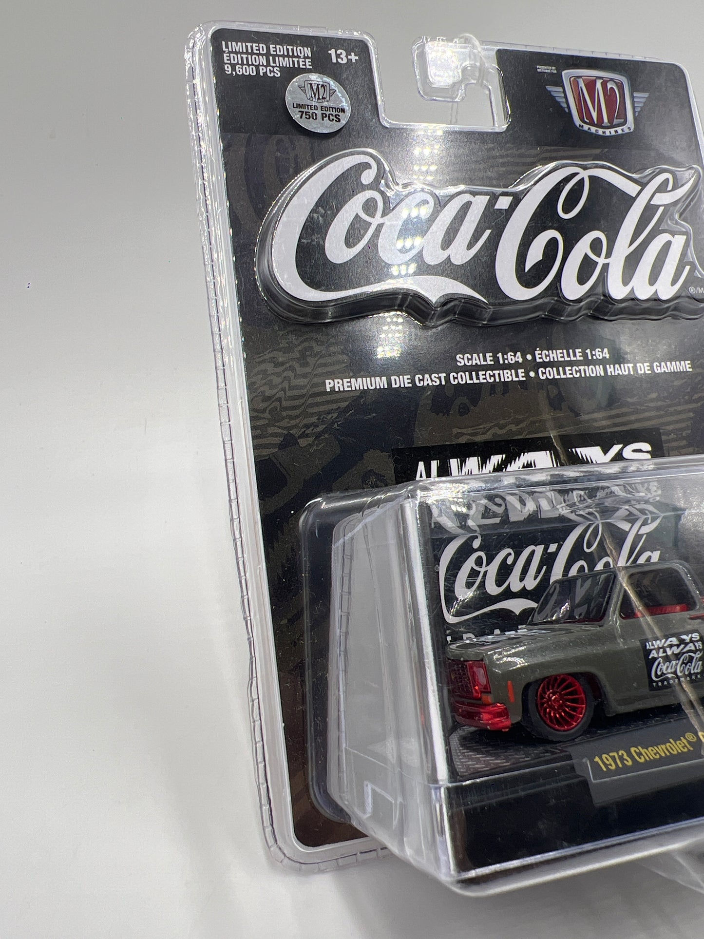 M2 Machines Coca Cola CHASE 1973 Chevrolet Cheyenne Super 10 NMD01