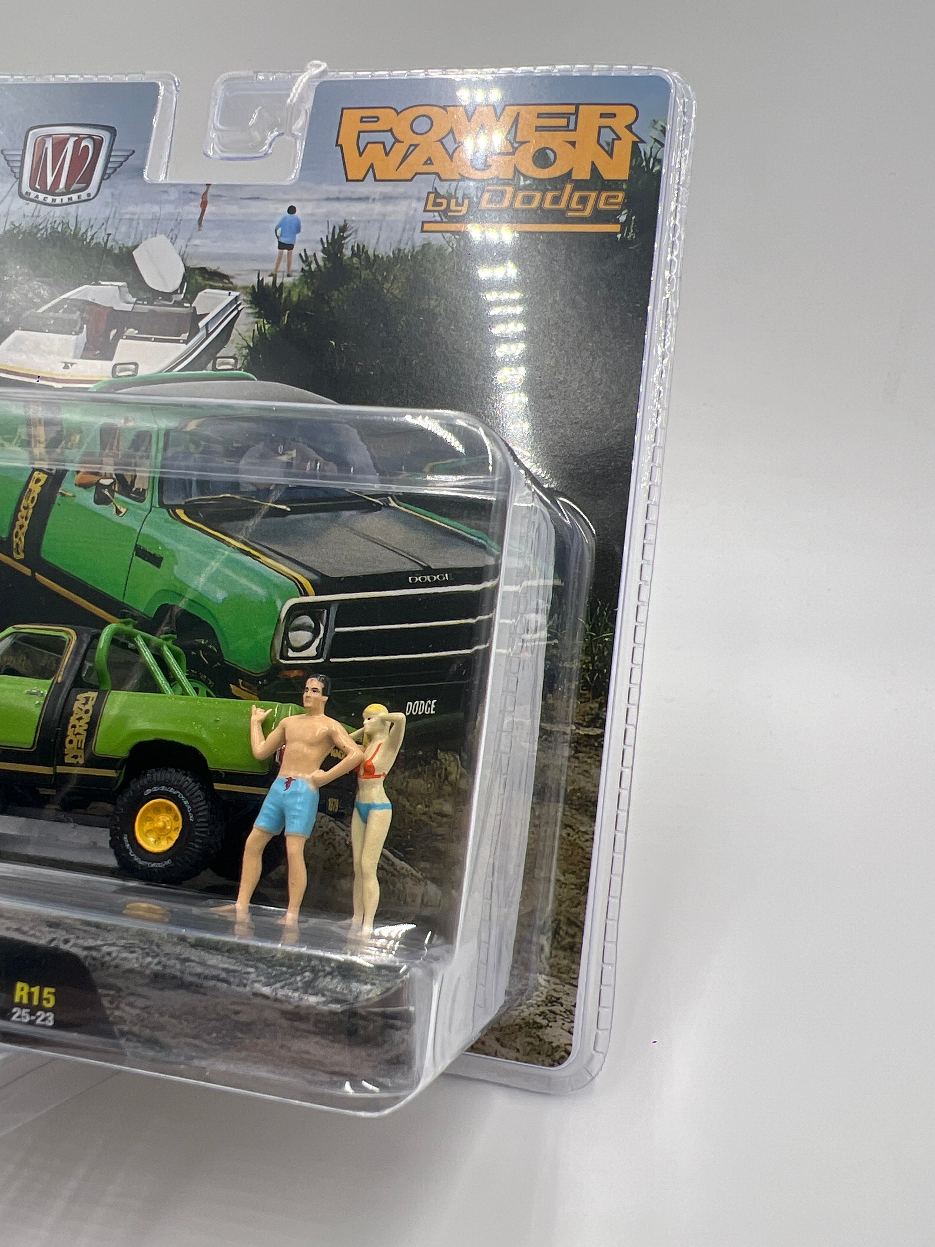 2025 M2 Machines Diorama 1979 Dodge 150 Macho Power Wagon Green