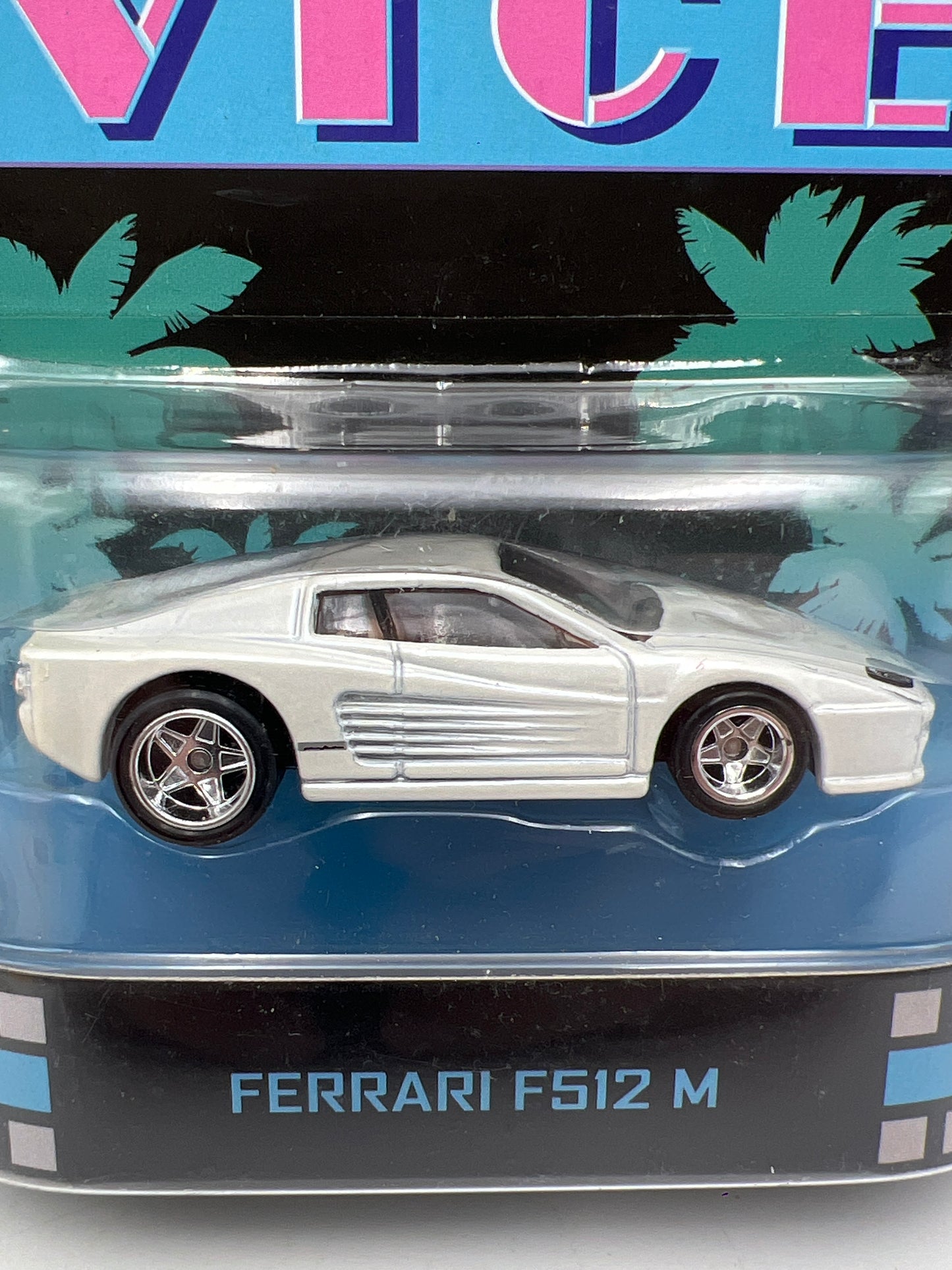 Hot Wheels Retro Entertainment Miami Vice Ferrari F512M White W/Protector