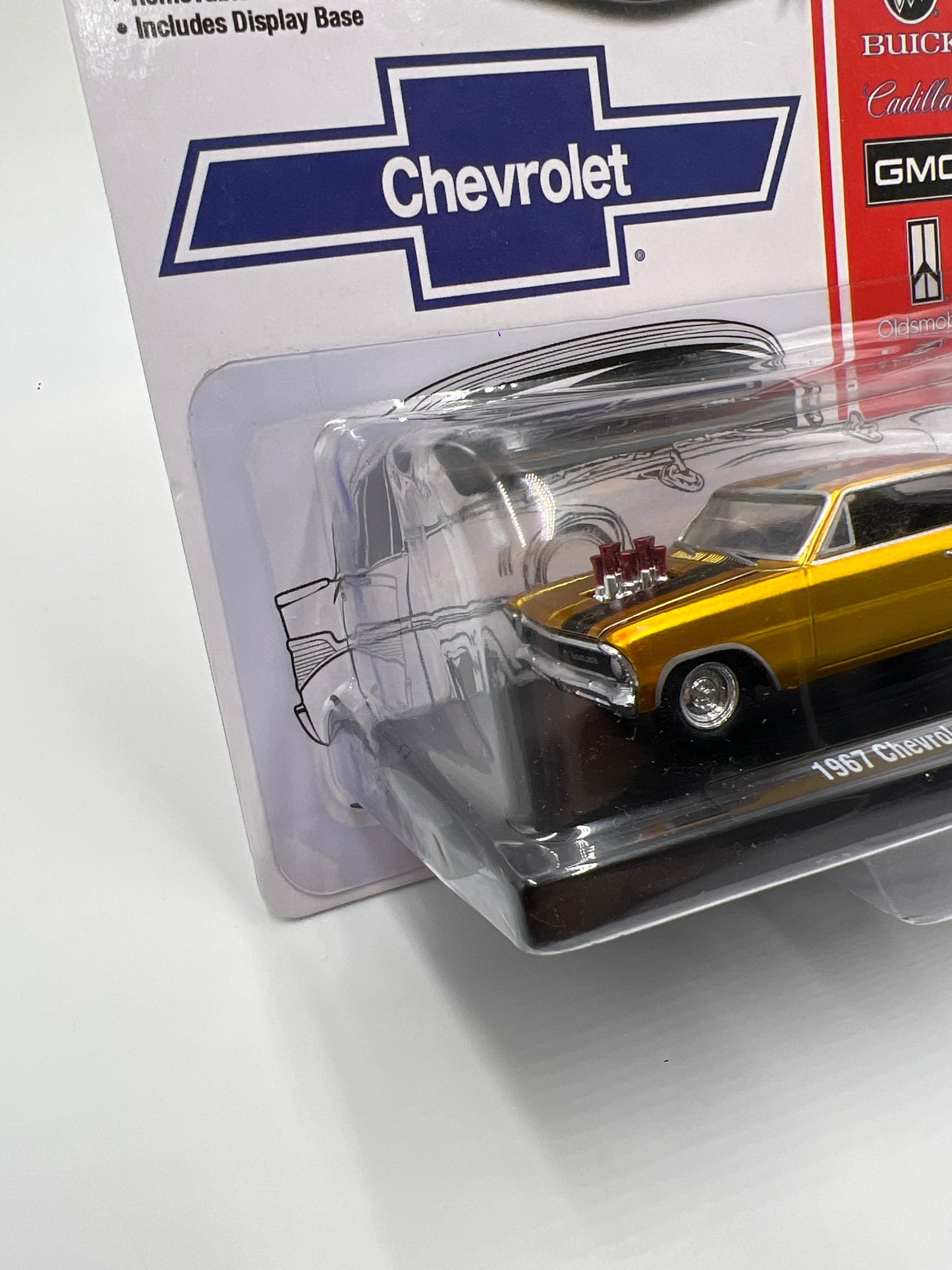 M2 Machines Auto Drivers 1967 Chevrolet Nova SS Gold R29 193D