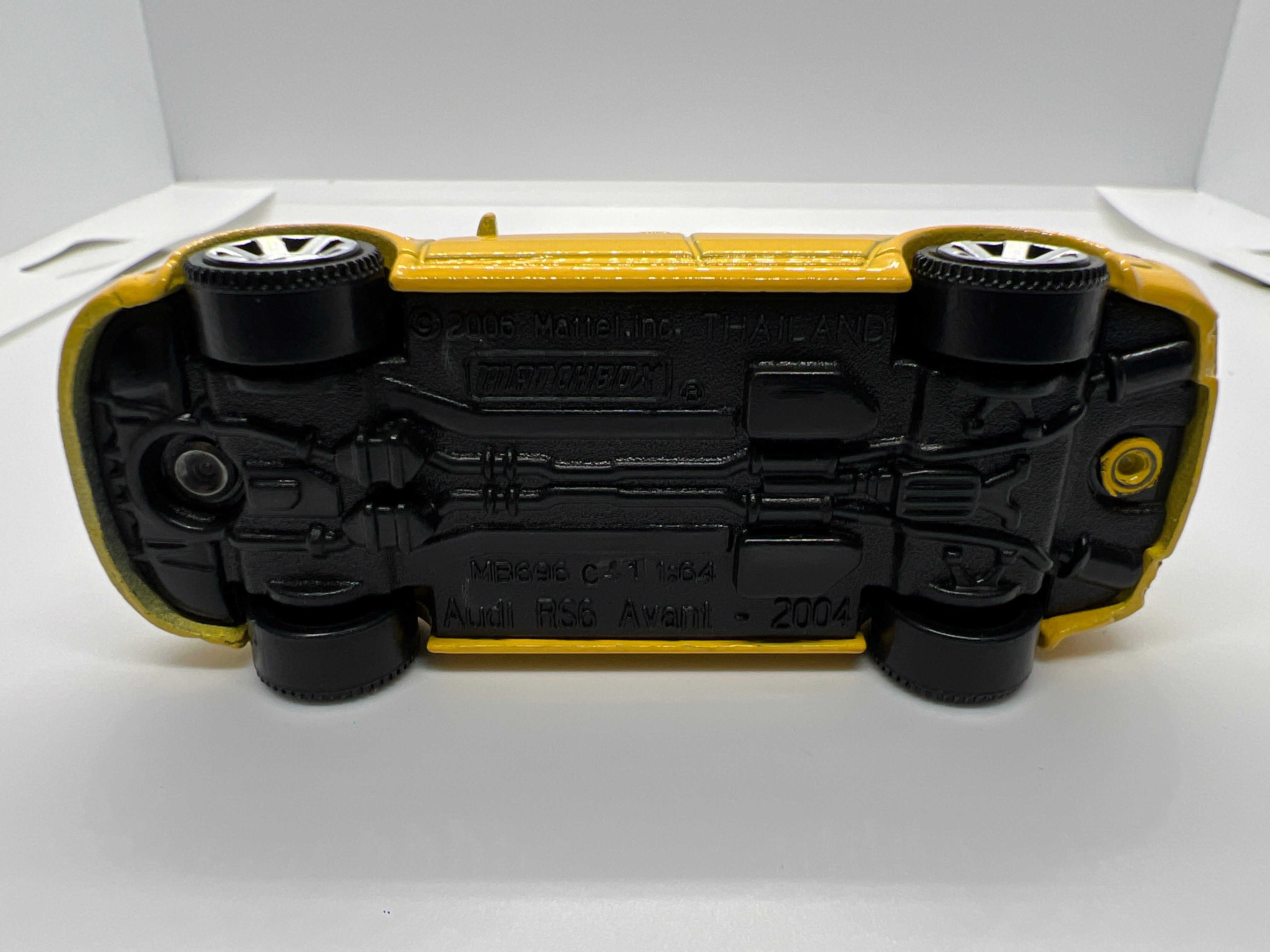 Matchbox 1/64 2004 Audi RS6 Avant Yellow Loose – carolinasdiecast